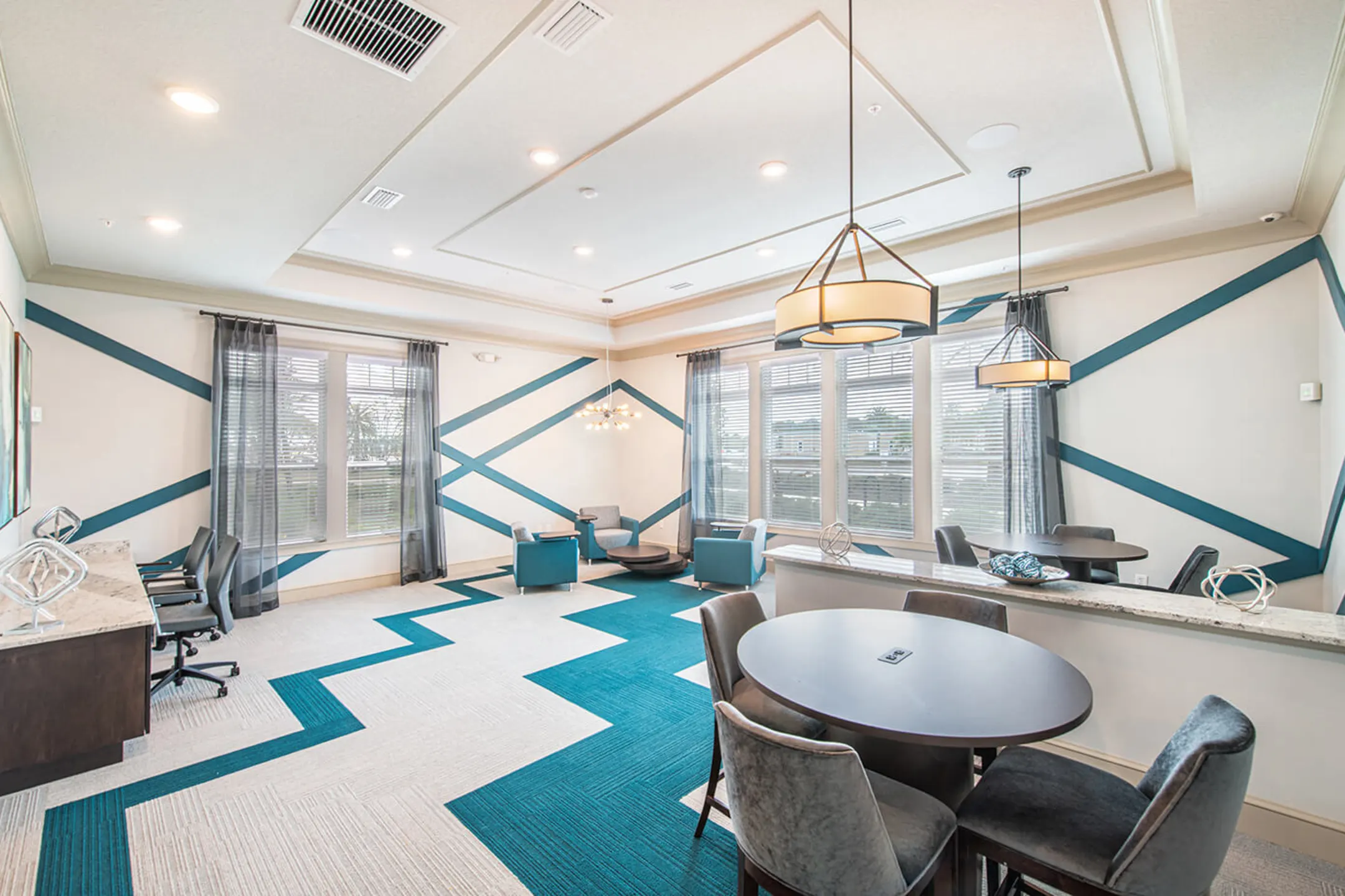 MAA Randal Lakes Apartments Orlando, FL 32832