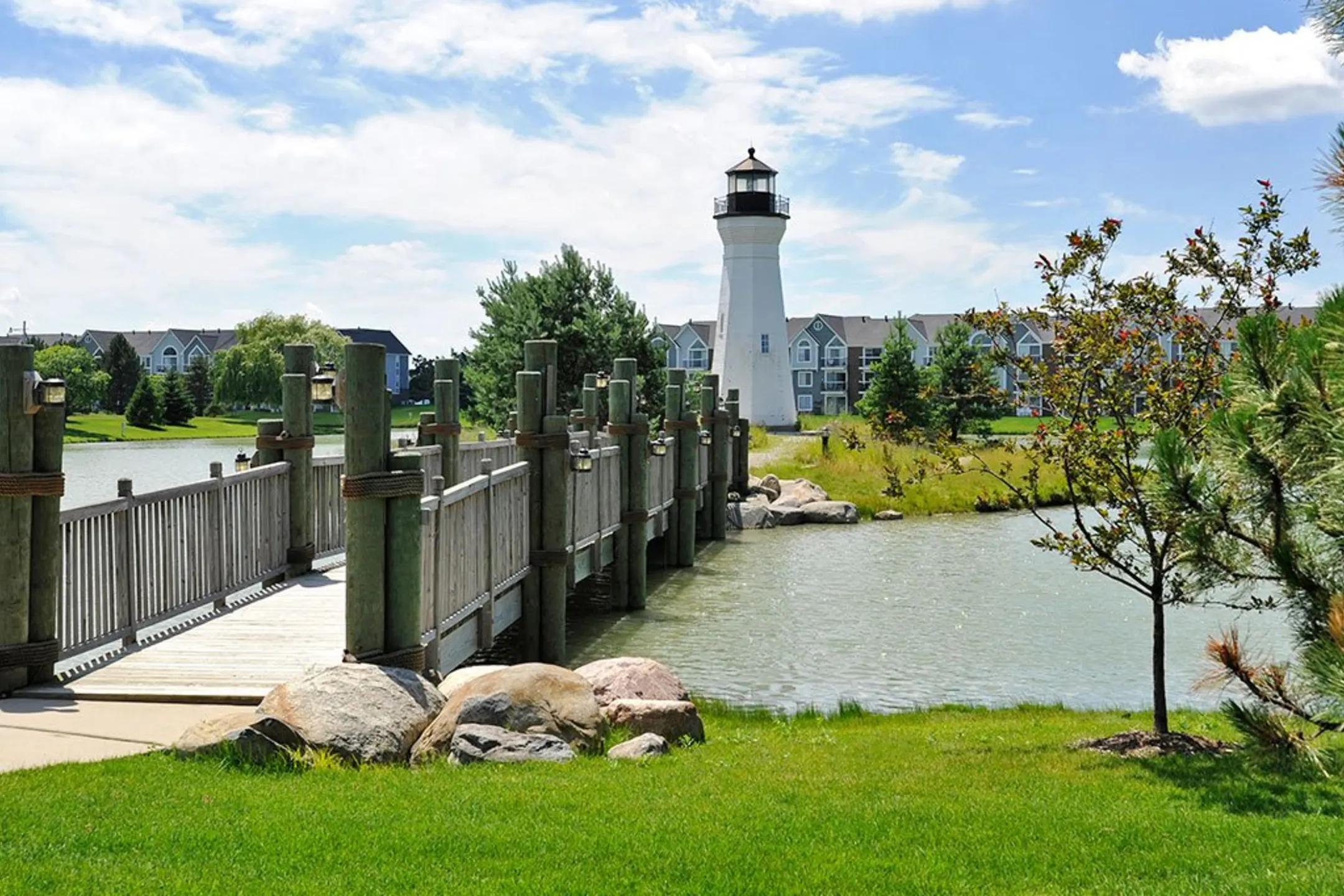 The Harbours 44530 Bayview Ave Clinton Township, MI Apartments for