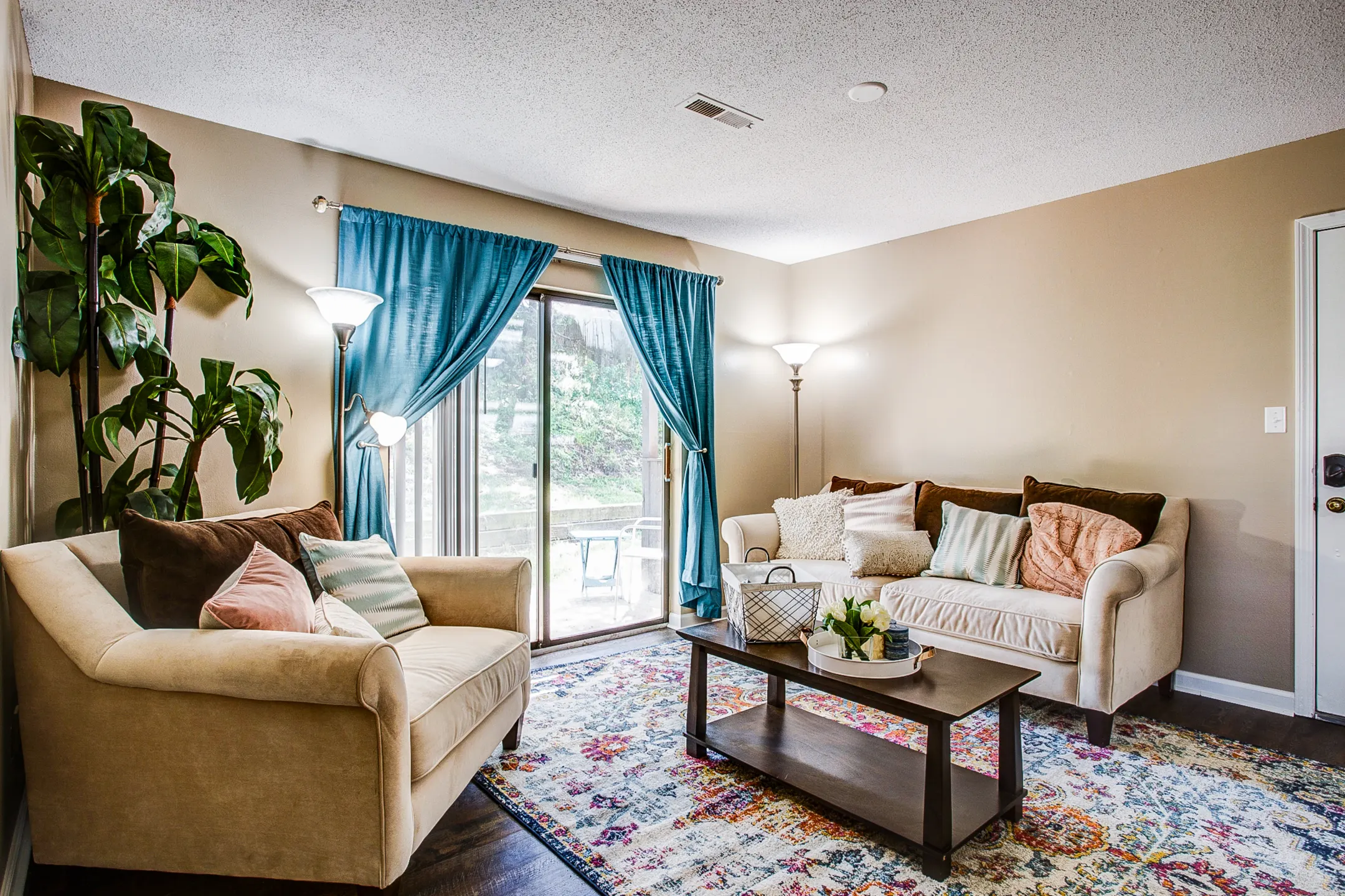 Forest Village Apartments 3001 S Providence Rd Columbia, MO