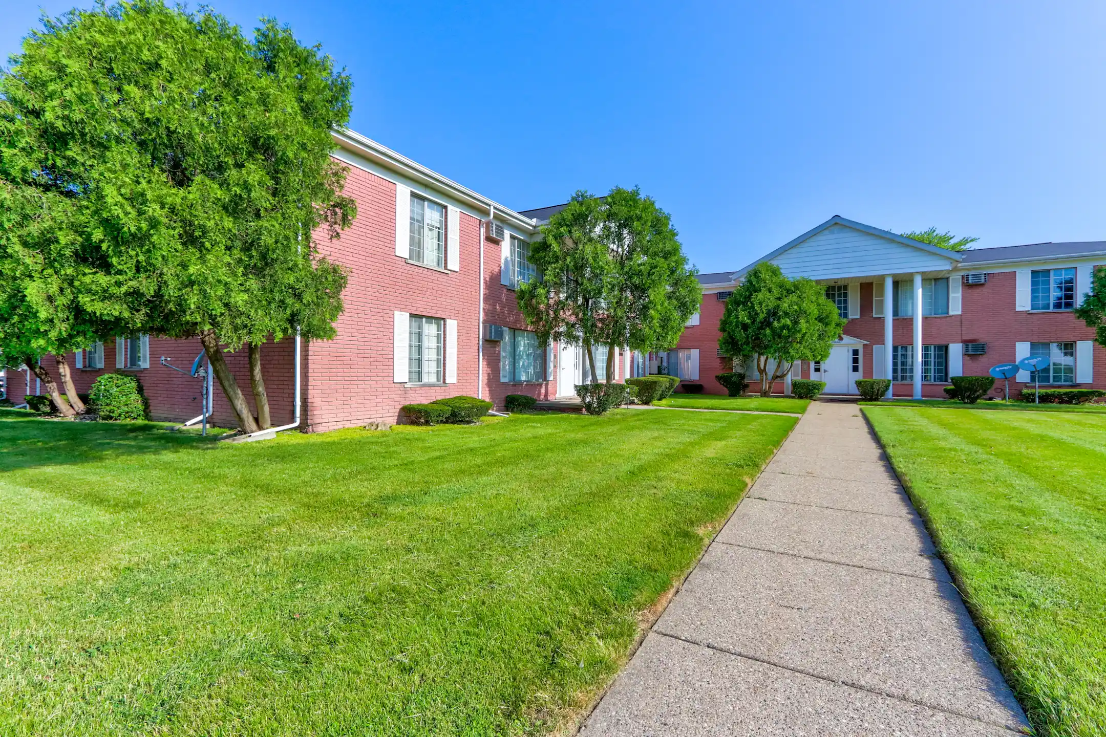 Apartments For Rent In Center Line Mi