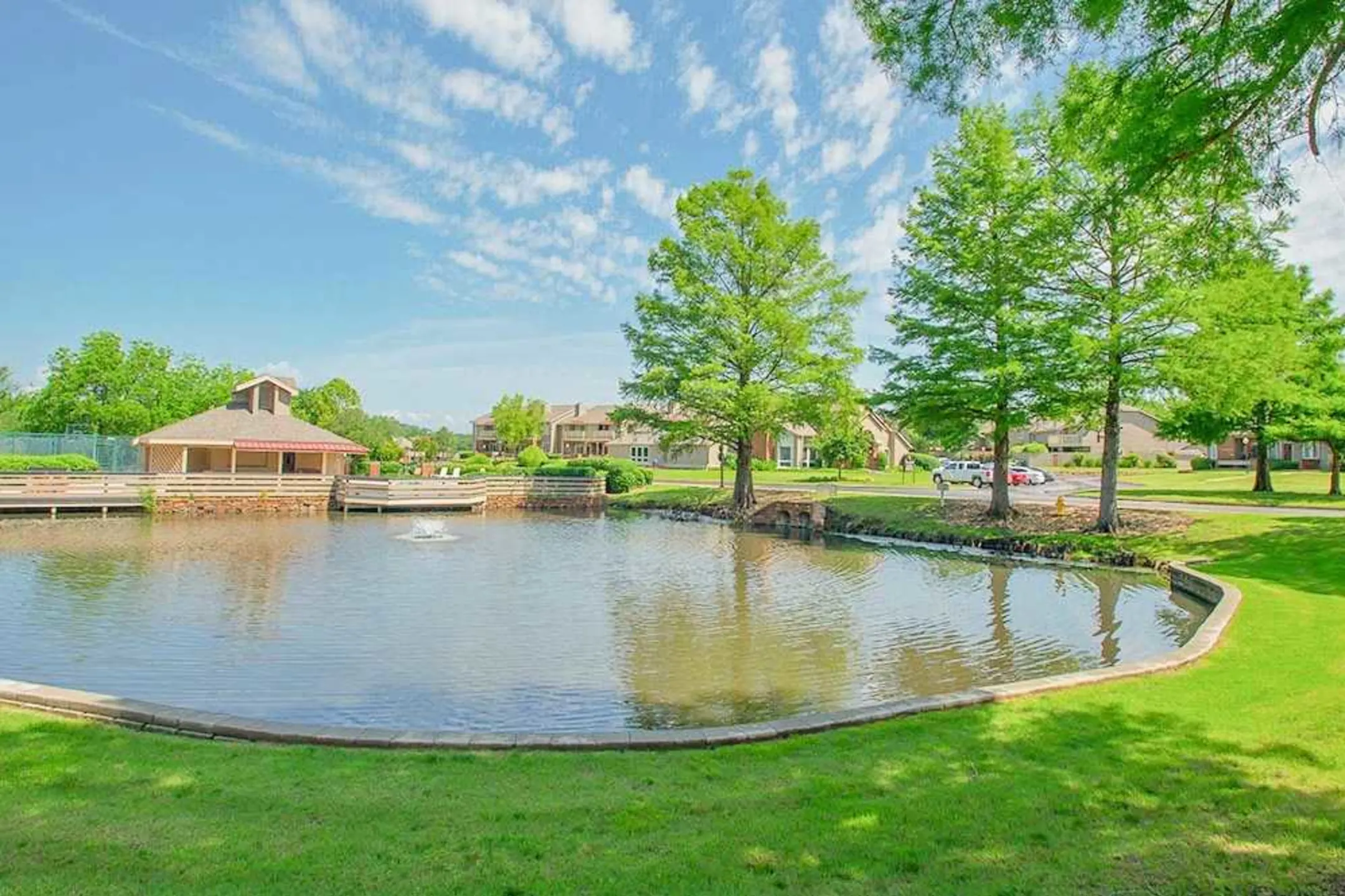 Lake - Sheridan Pond Apartments And Guest Suites - Tulsa, OK