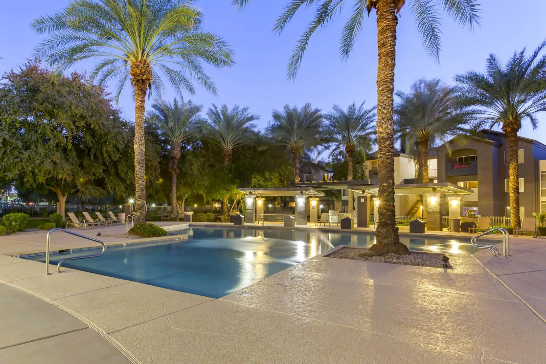 Sweetwater at Metro North 2902 W Sweetwater Ave Phoenix, AZ