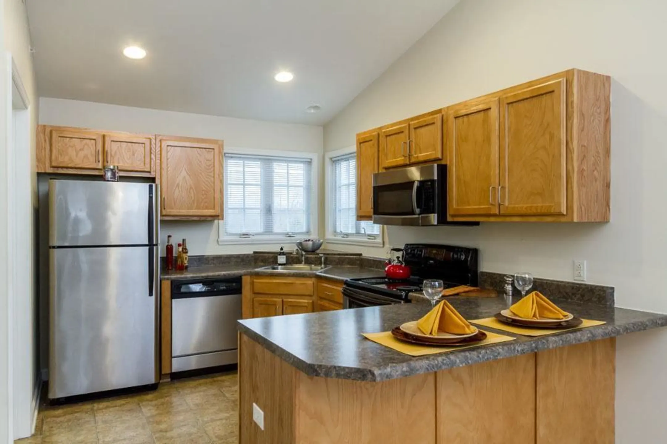 Kitchen - Regency Townhomes of Victor/ Villas of Victor - Victor, NY