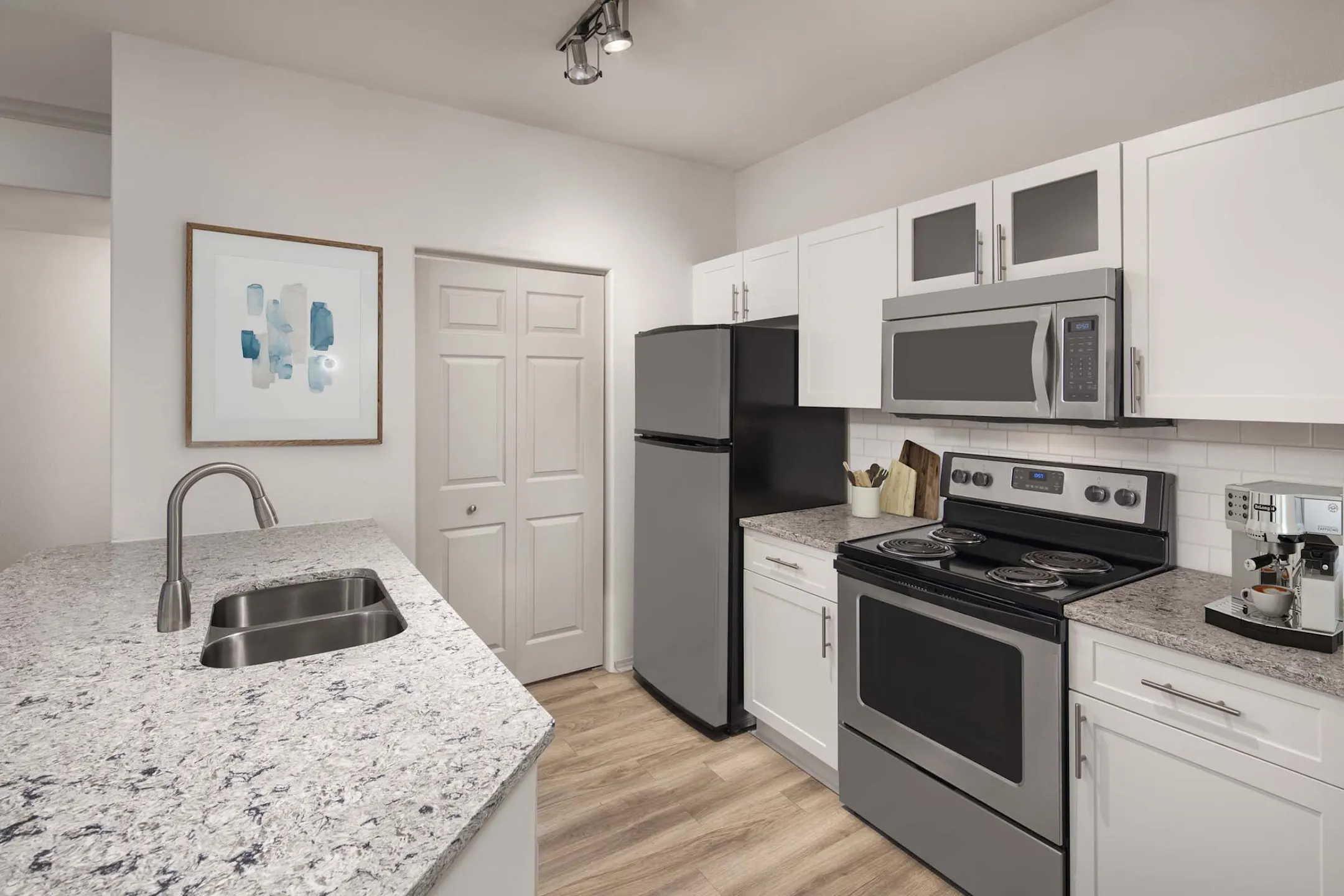 Camden Lakeway Apartments - Littleton, CO 80123