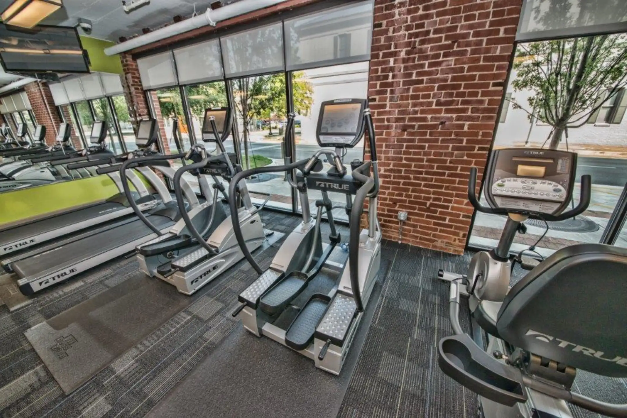 Belk Hudson Lofts Apartments Huntsville, AL 35801