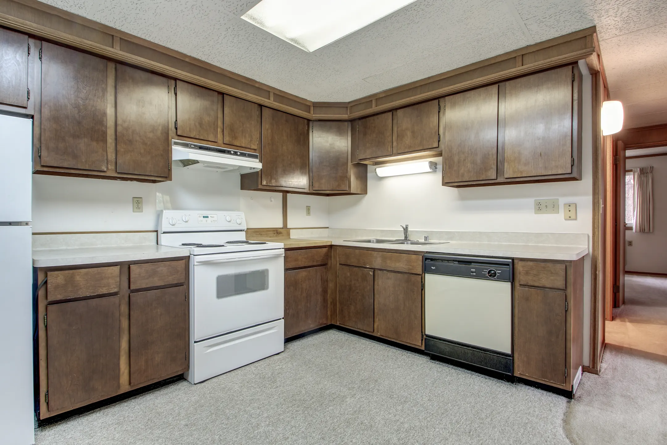 Park Ridge Apartments 6307 Labrador Rd Schofield, WI for Rent Rent.