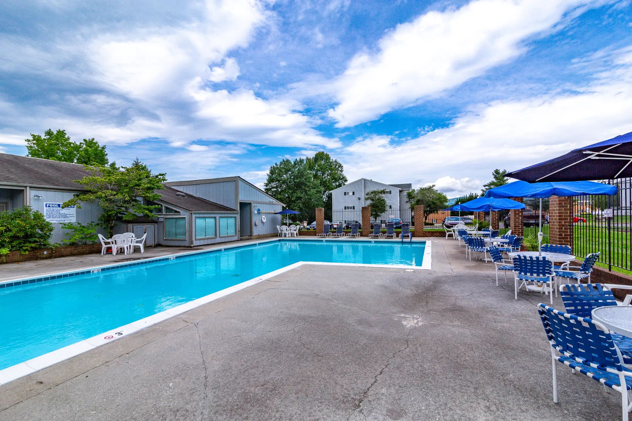 Bent Creek Apartments and Townhomes Apartments Roanoke, VA 24019