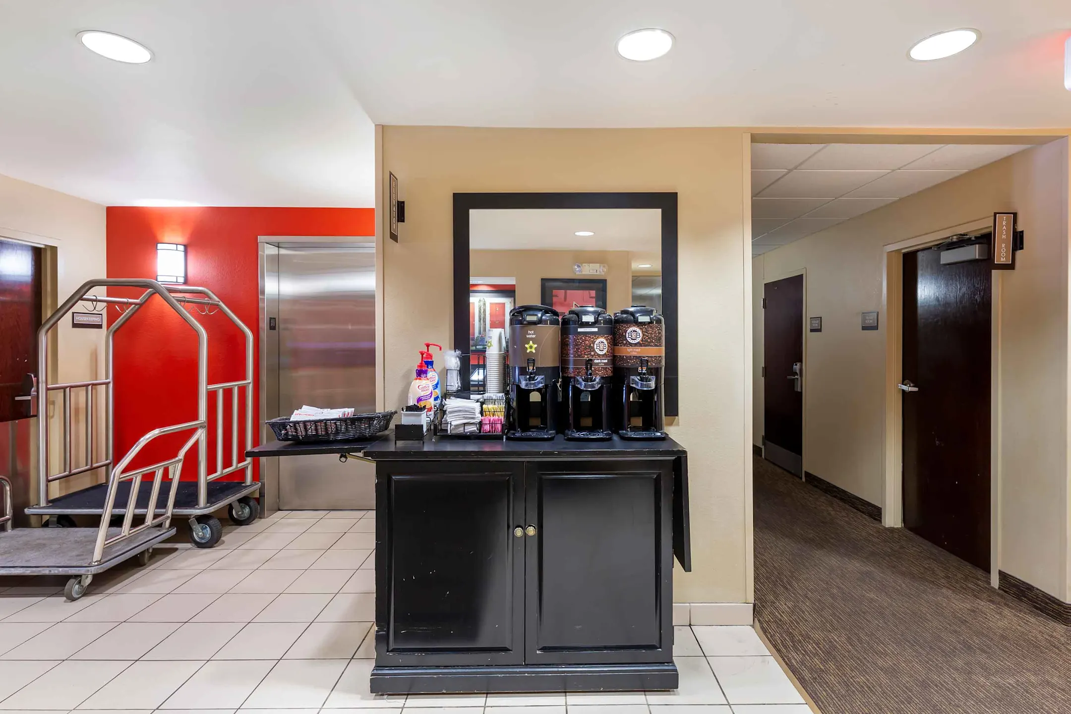 Furnished Studio Cleveland Beachwood Orange Place South