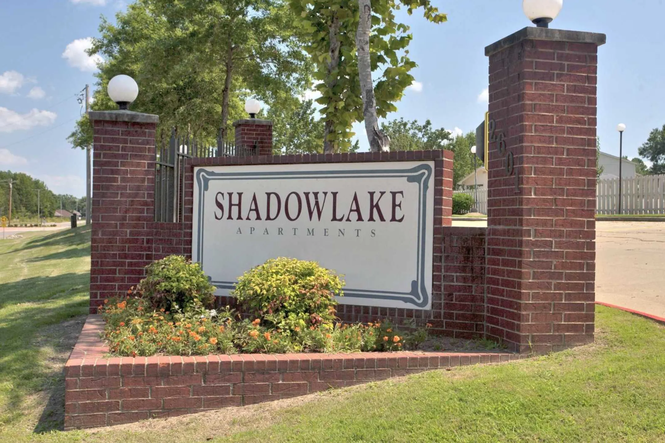 Shadow Lake Apartments Russellville, AR 72801