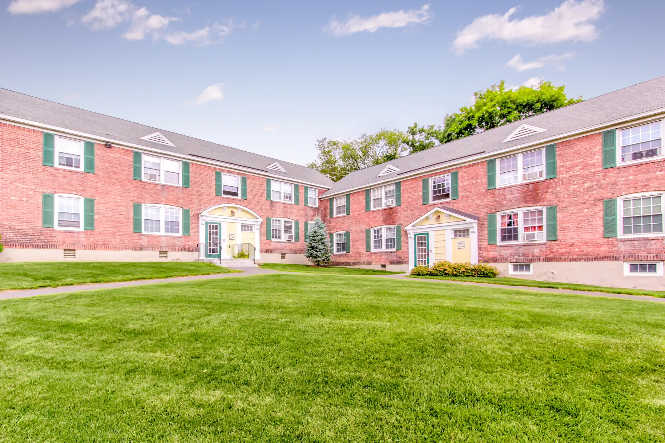 Schuyler Place Apartments 600 Broadway Menands, NY Apartments for