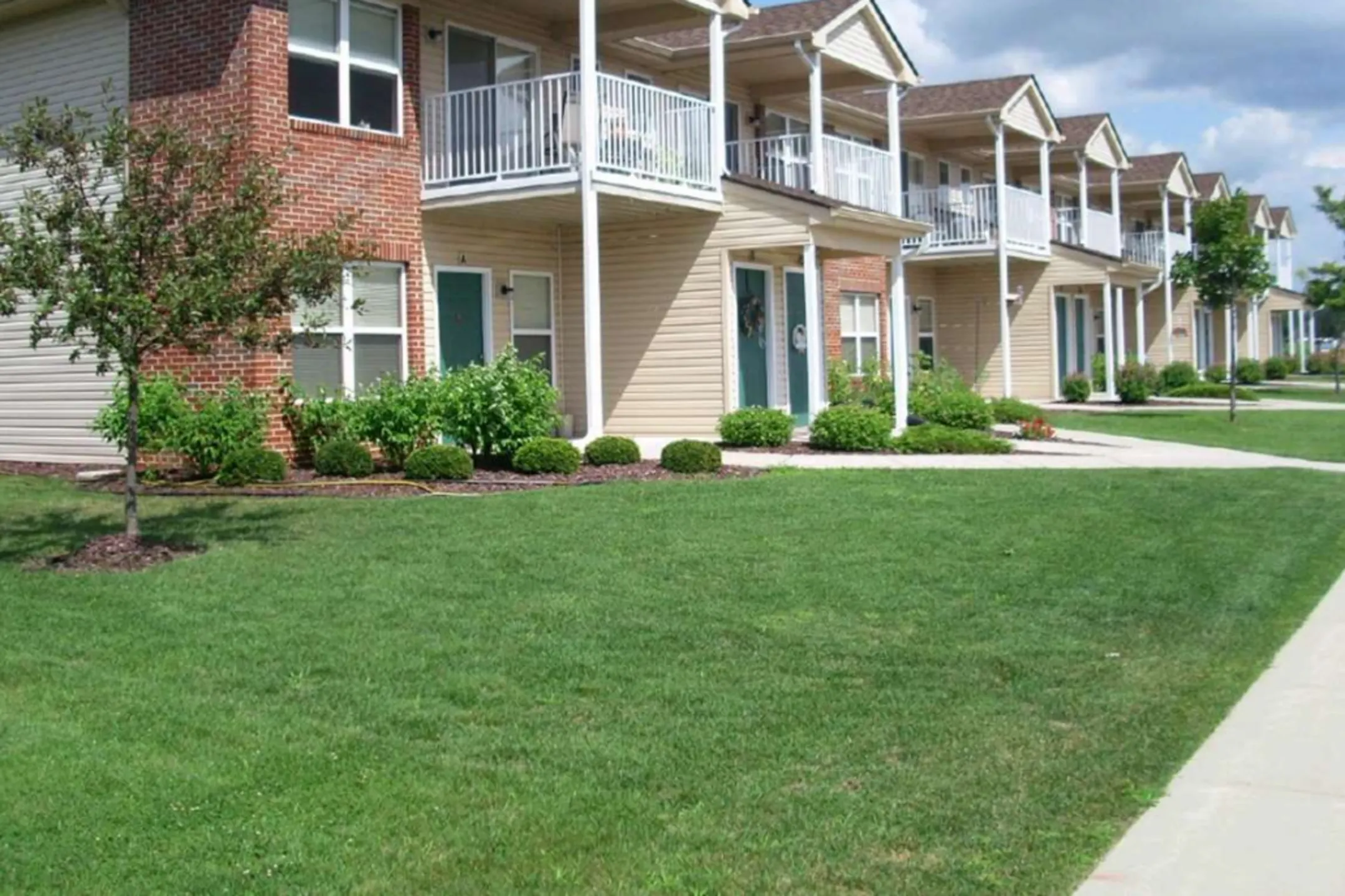 North Lake Apartments Elkhart, IN 46514