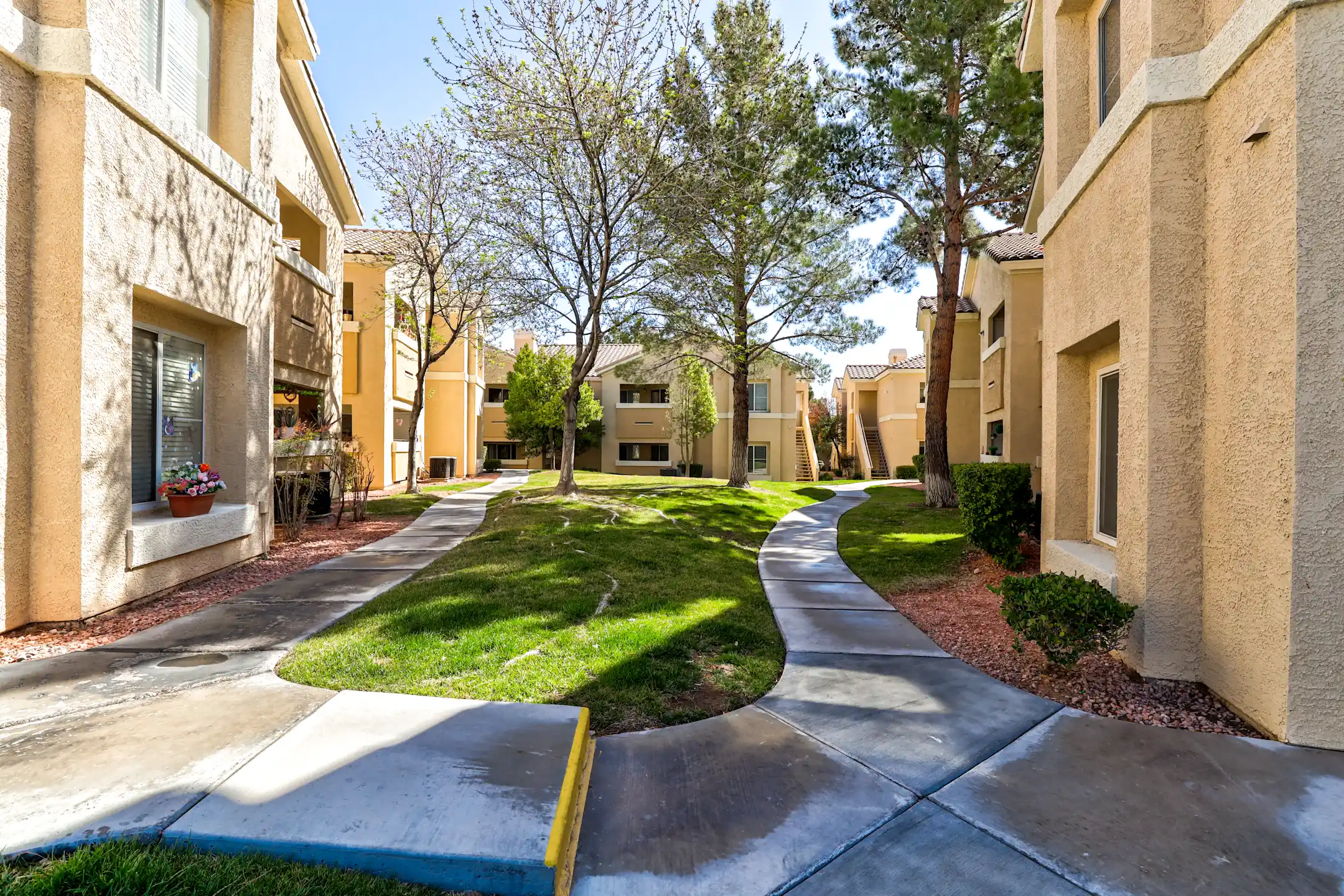 La Villa Estates Apartments Las Vegas, NV 89117