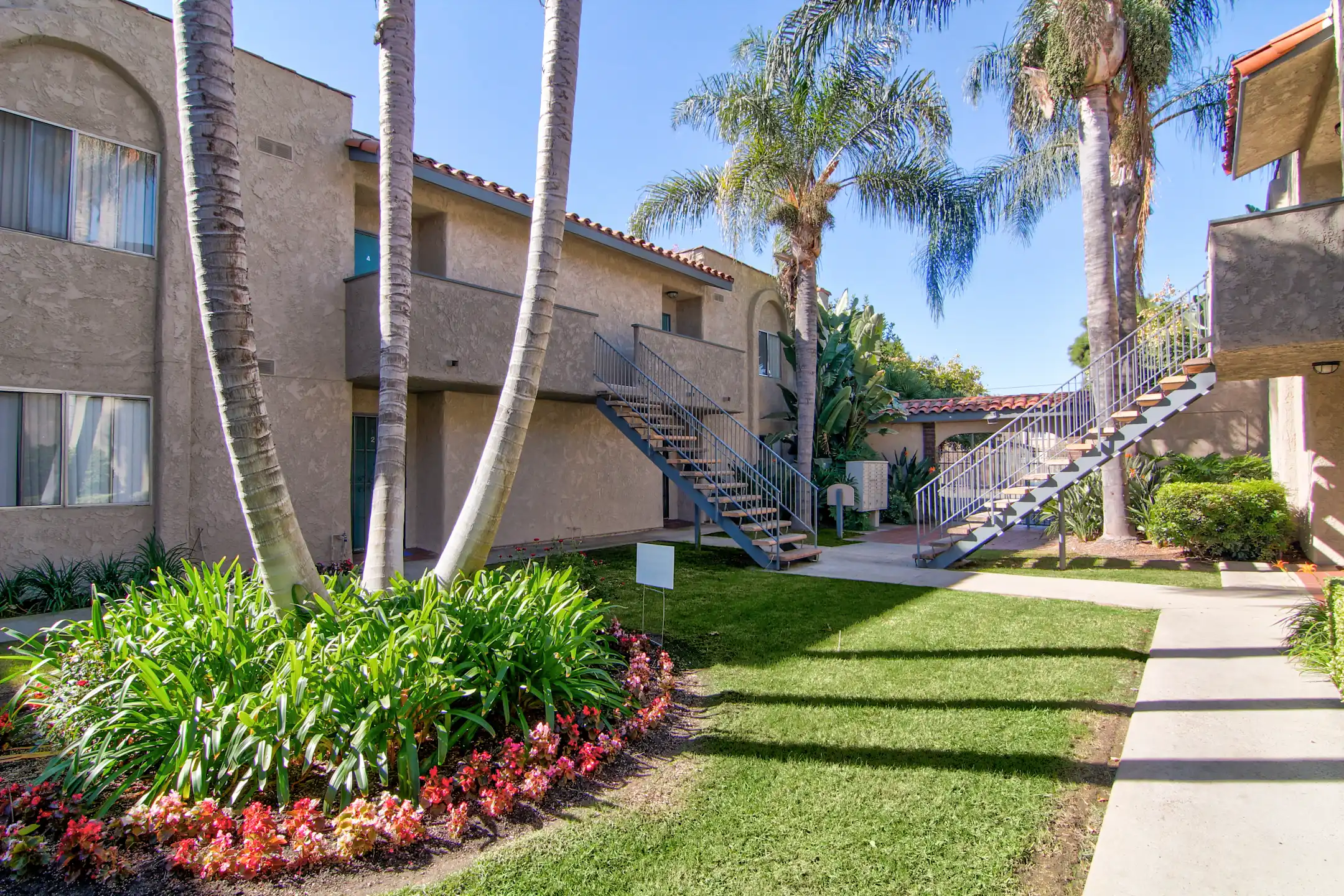 Villa Tuscany Apartments Norwalk, CA 90650