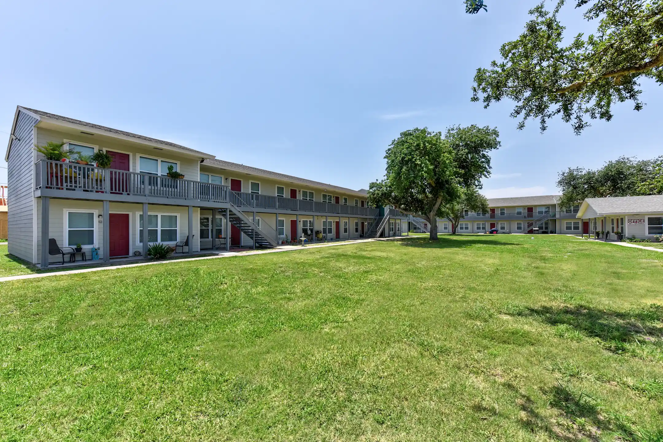 Rockport Oak Garden Apartments 511 E Hackberry St Rockport, TX for