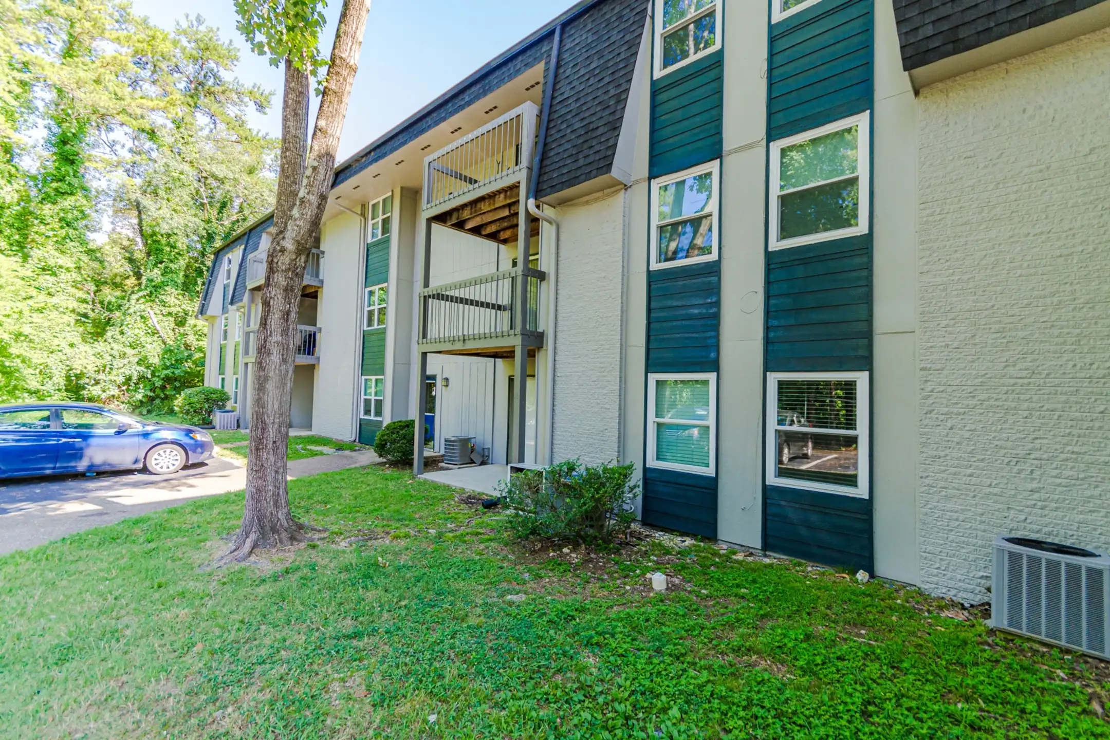 Summit East Ridge Apartments - East Ridge, TN 37412