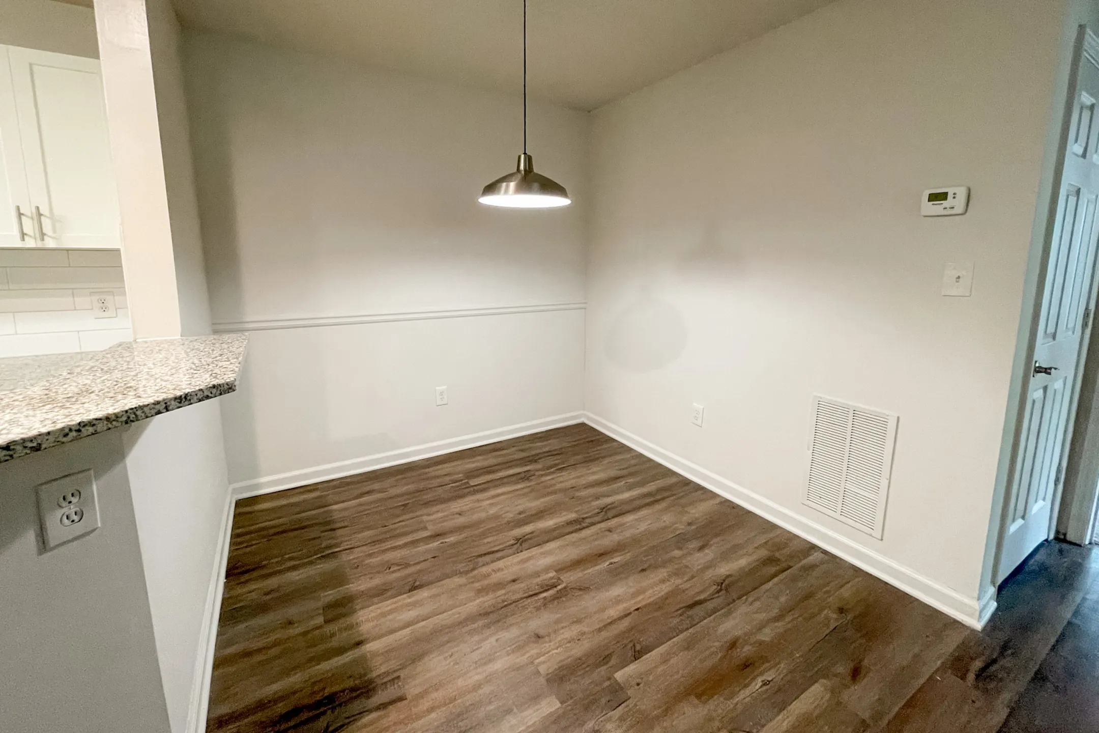 The Crest at Berkeley Lake Apartment Homes Apartments Duluth, GA 30096