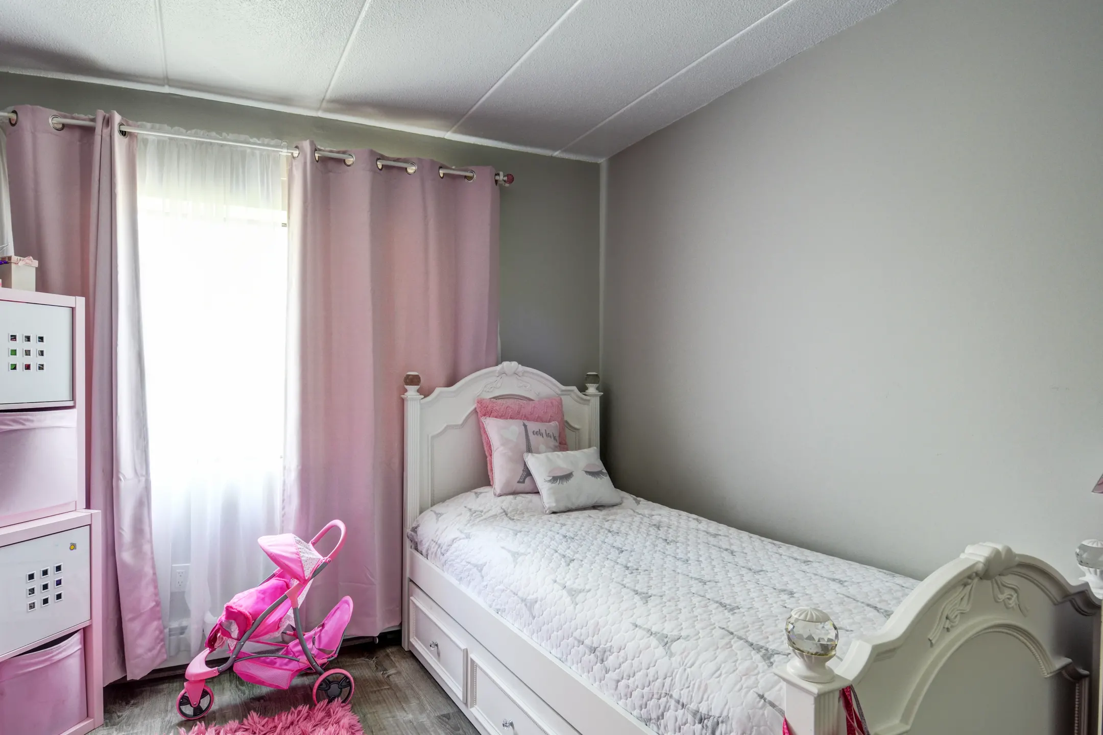 Bedroom - Parkwood Drive Apartments - Malden, MA