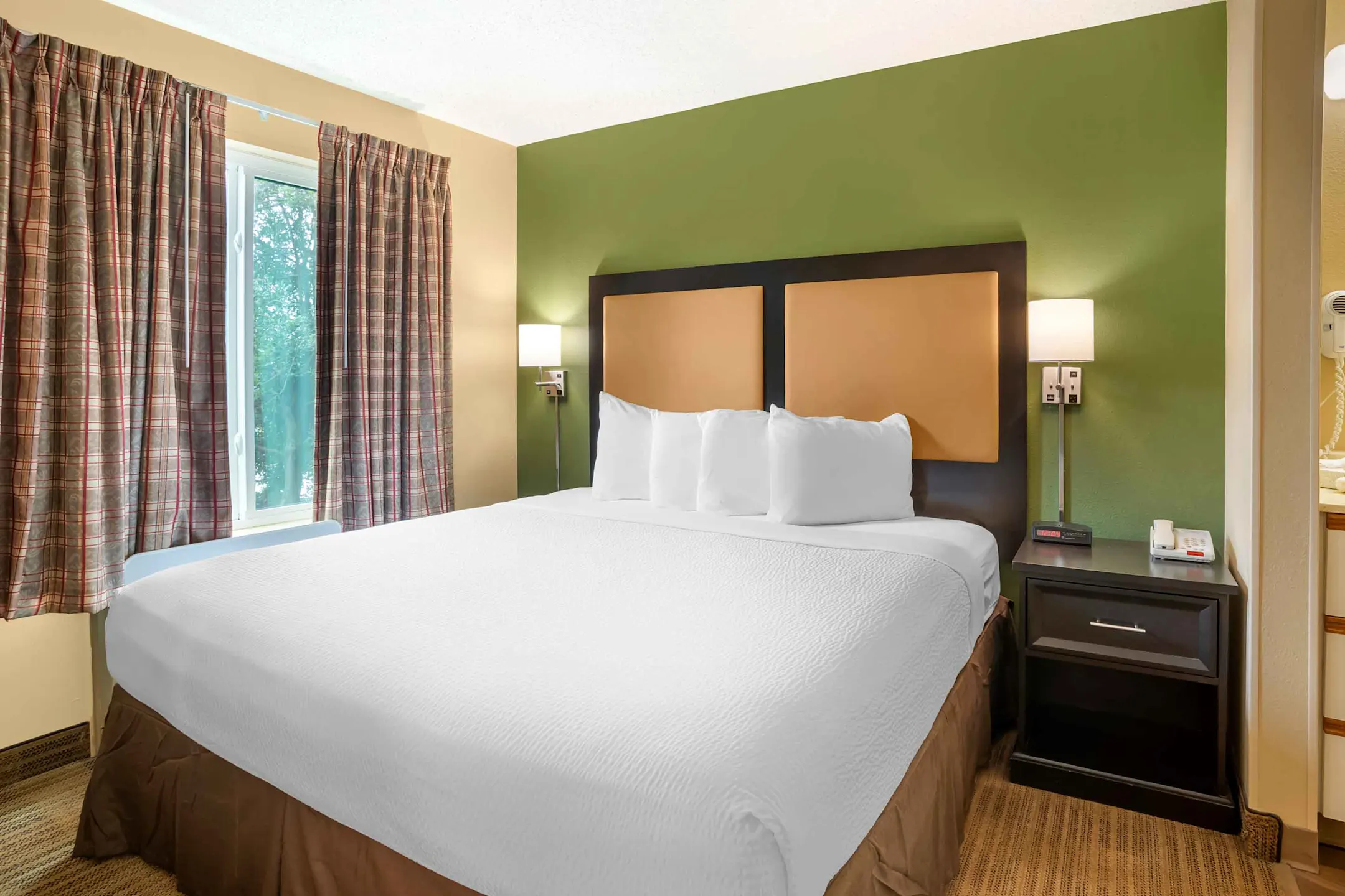 Bedroom - Furnished Studio - Newark - Christiana - Wilmington - Newark, DE