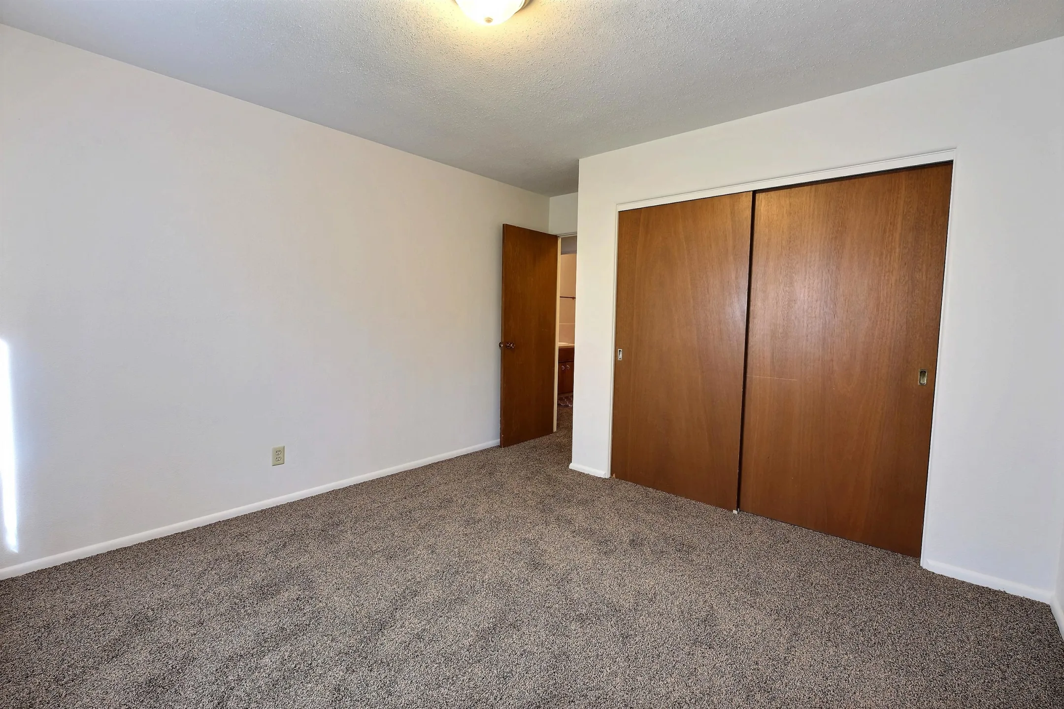 Bedroom - River North Apartments - Fargo, ND