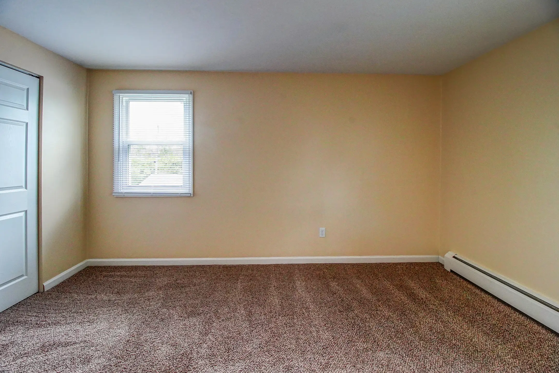 Lake Heights Apartments Hamburg, NY 14075