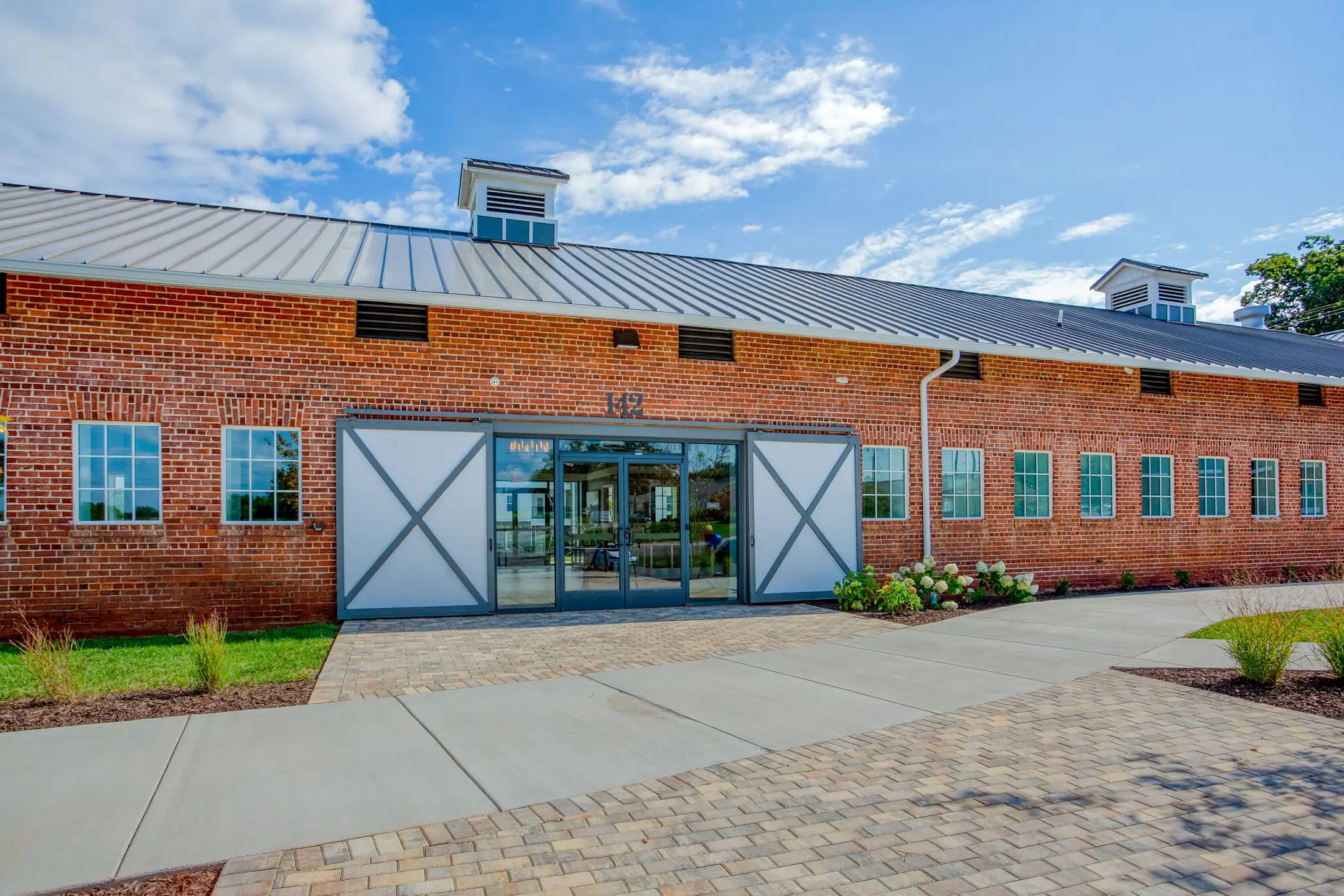 Murphy's Farm Apartments 142 Patrick Murphy Drive NC