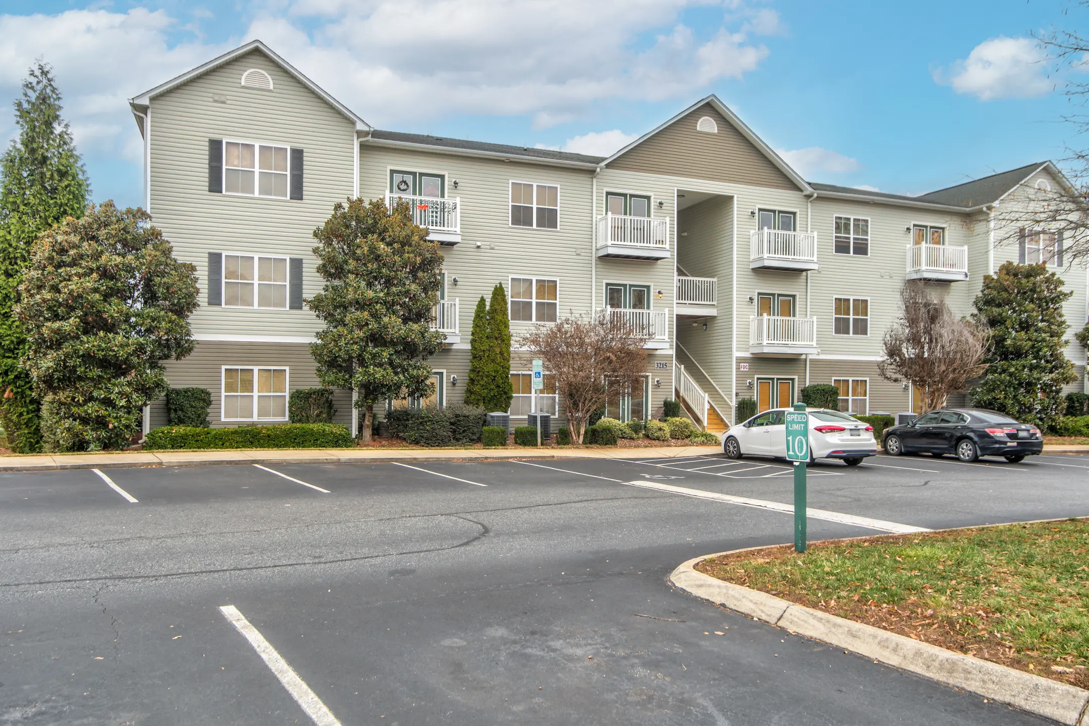 The Gardens At Anthony House Apartments - Greensboro, NC 27406