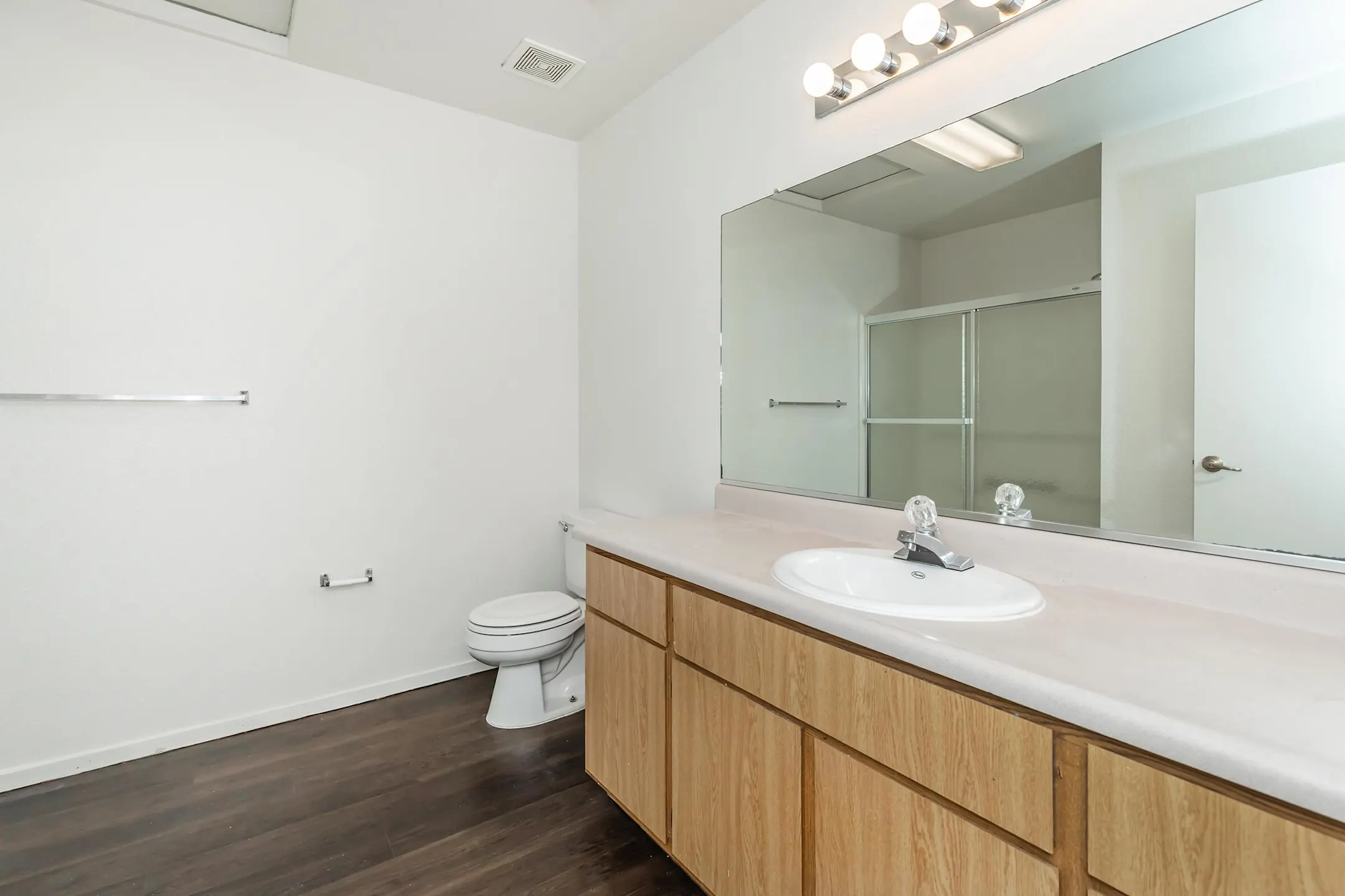 CEDARBROOK APARTMENTS Apartments Hanford, CA 93230