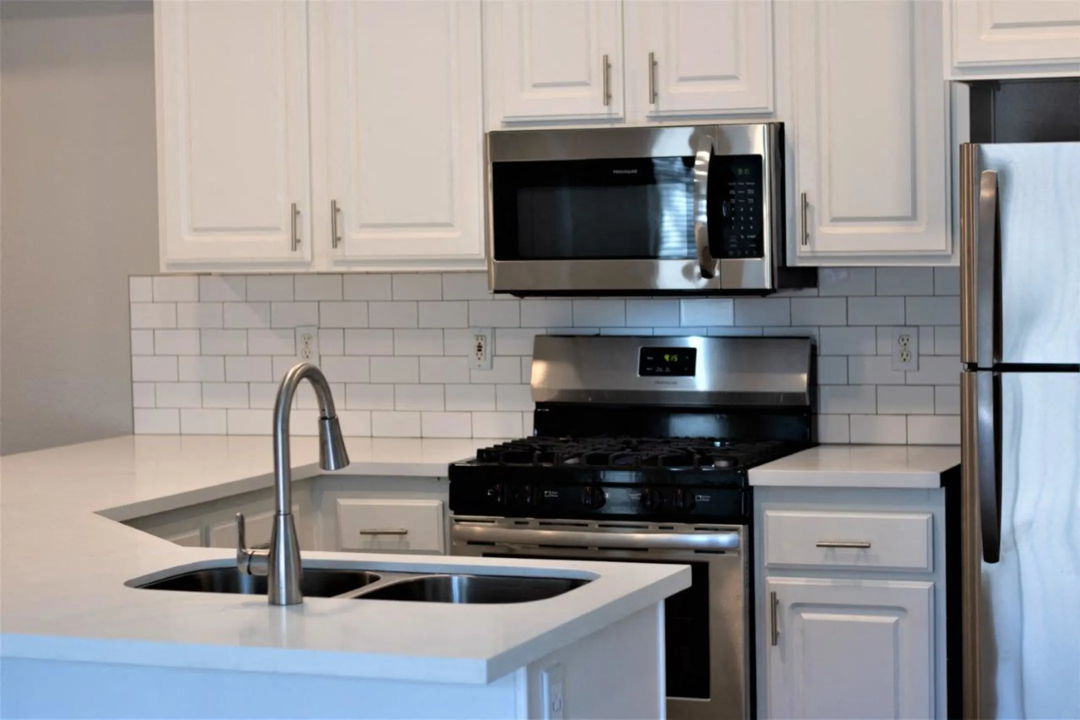 Estancia at Mission Grove Apartments Riverside, CA 92508