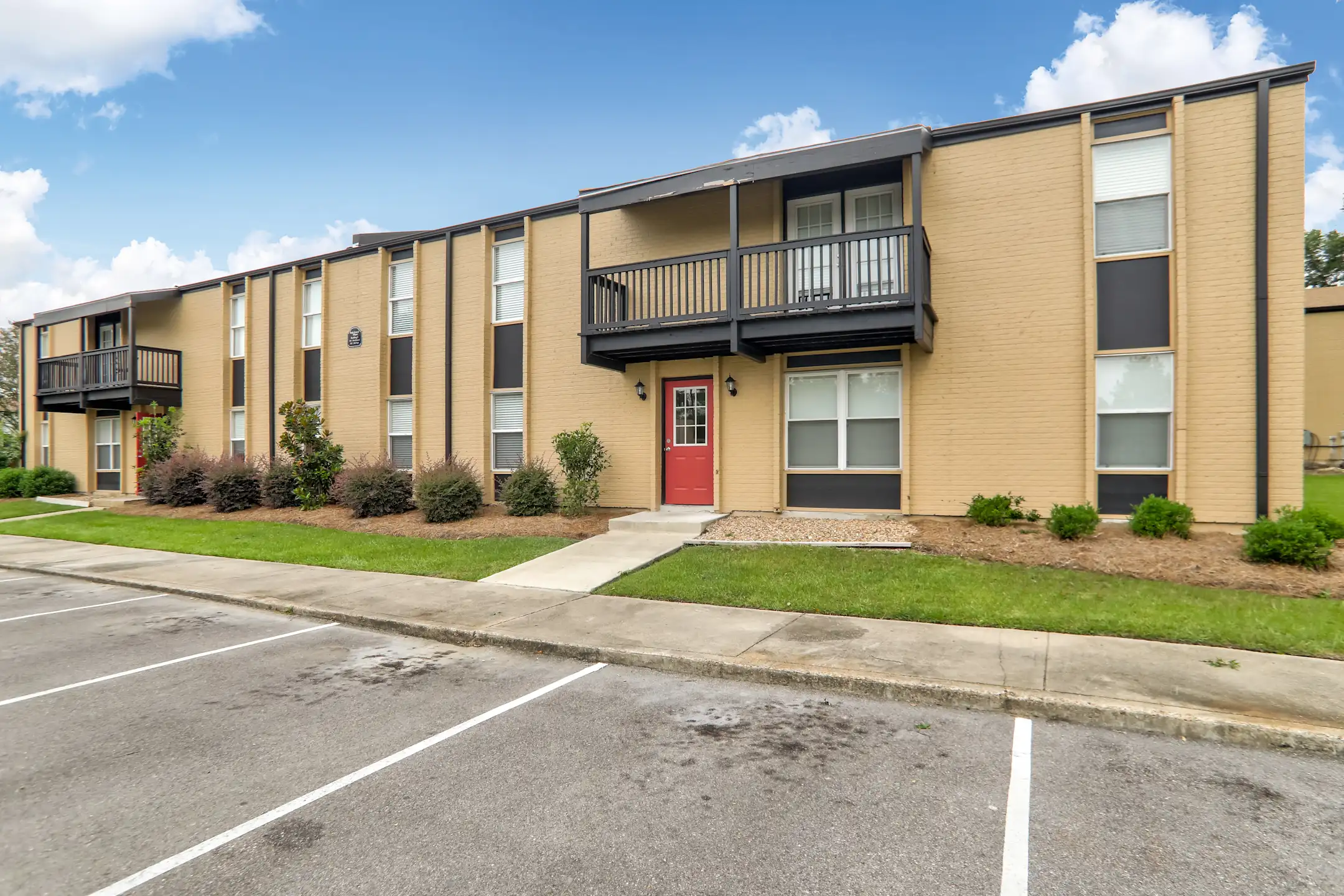 Oak Grove Place Apartments Hattiesburg, MS 39402