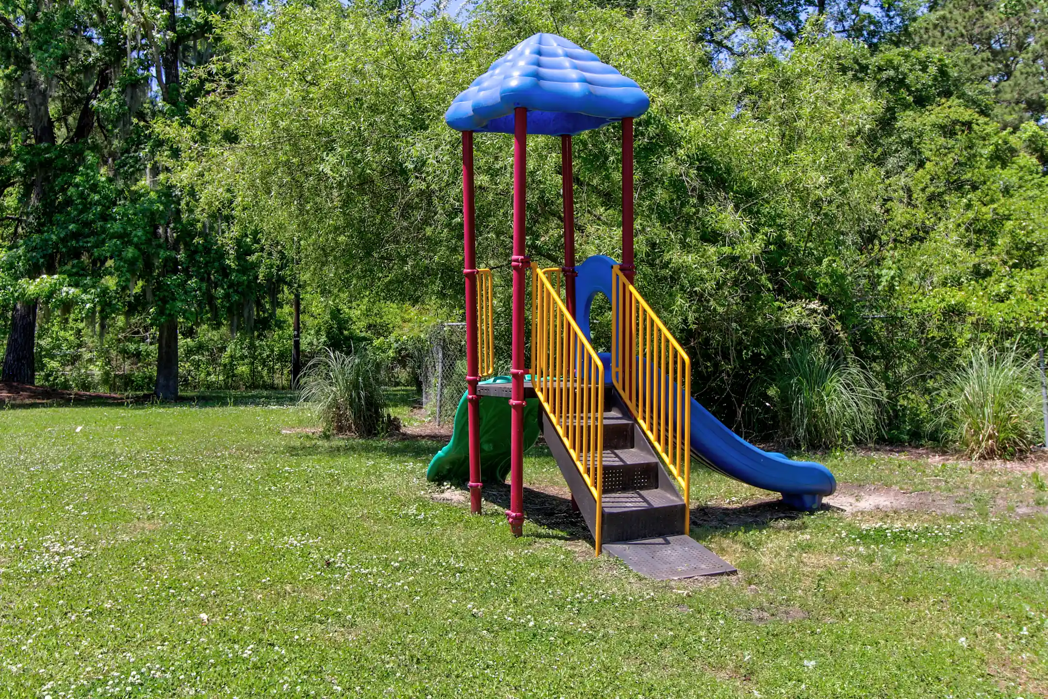 Chester Place Apartments and Townhomes 4747 Lambs Rd North