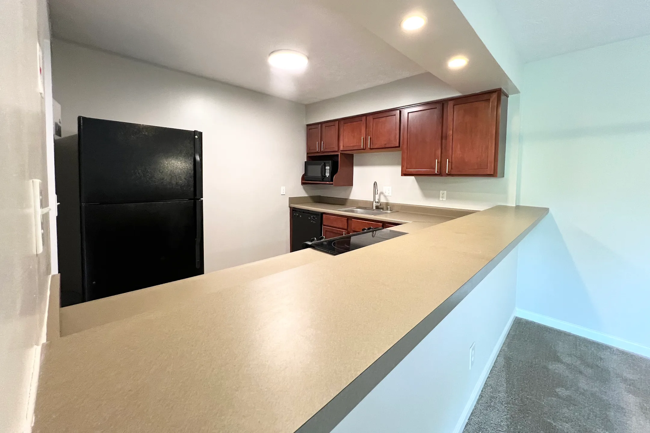 The Bluffs at Devou Park 100 Winding Way Covington, KY Apartments