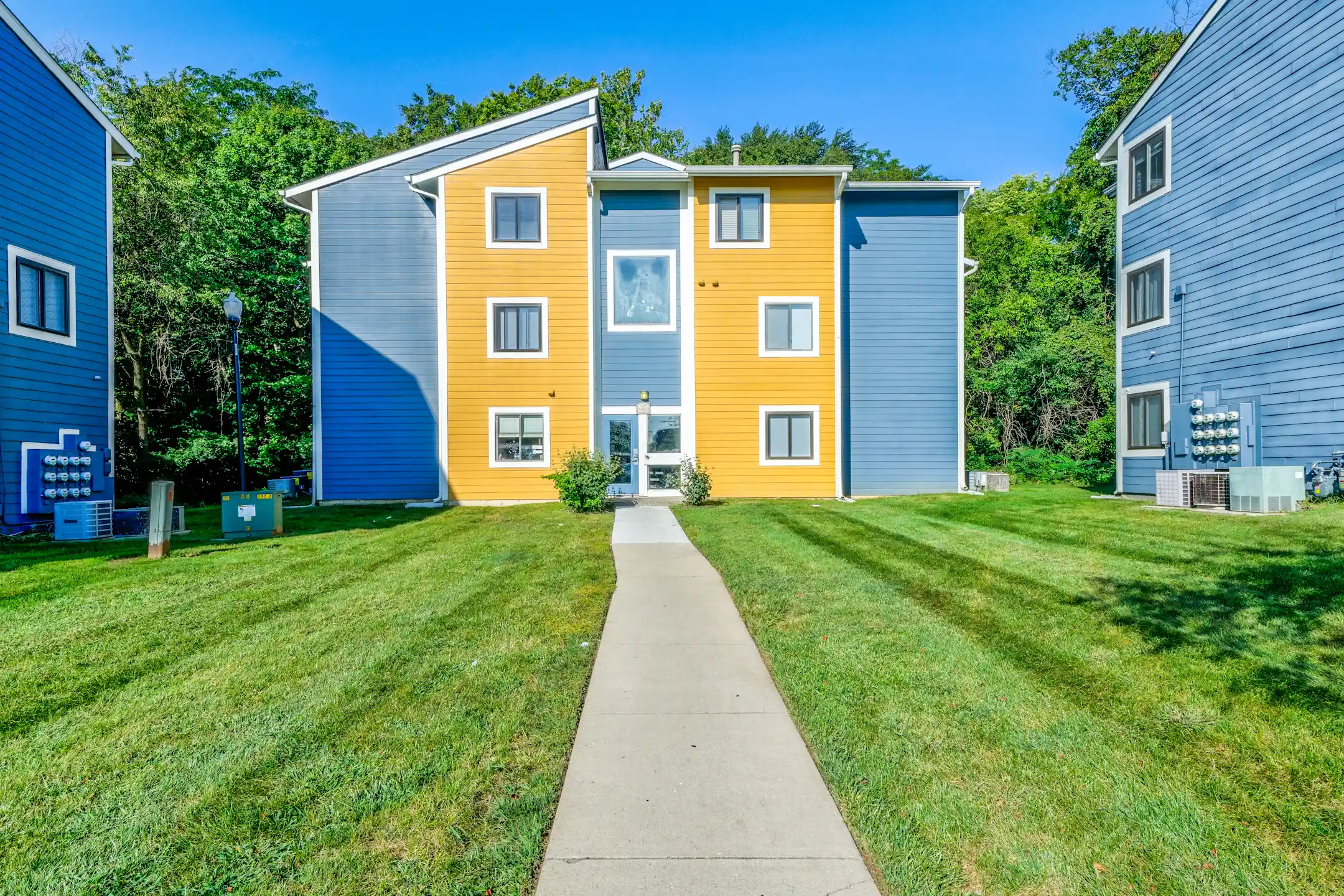 Building - Deercross Apartments - Indianapolis, IN