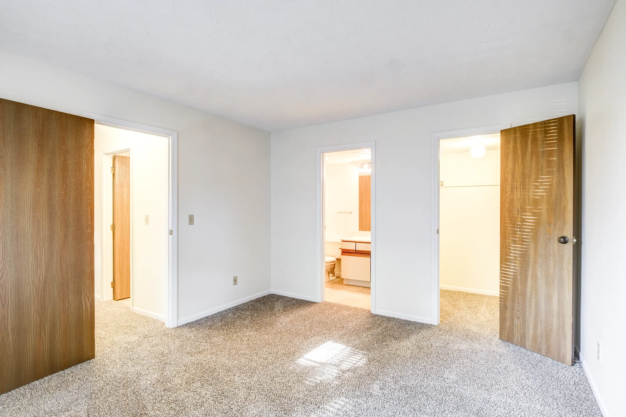 Oakmont Apartments Apartments Batesville, IN 47006