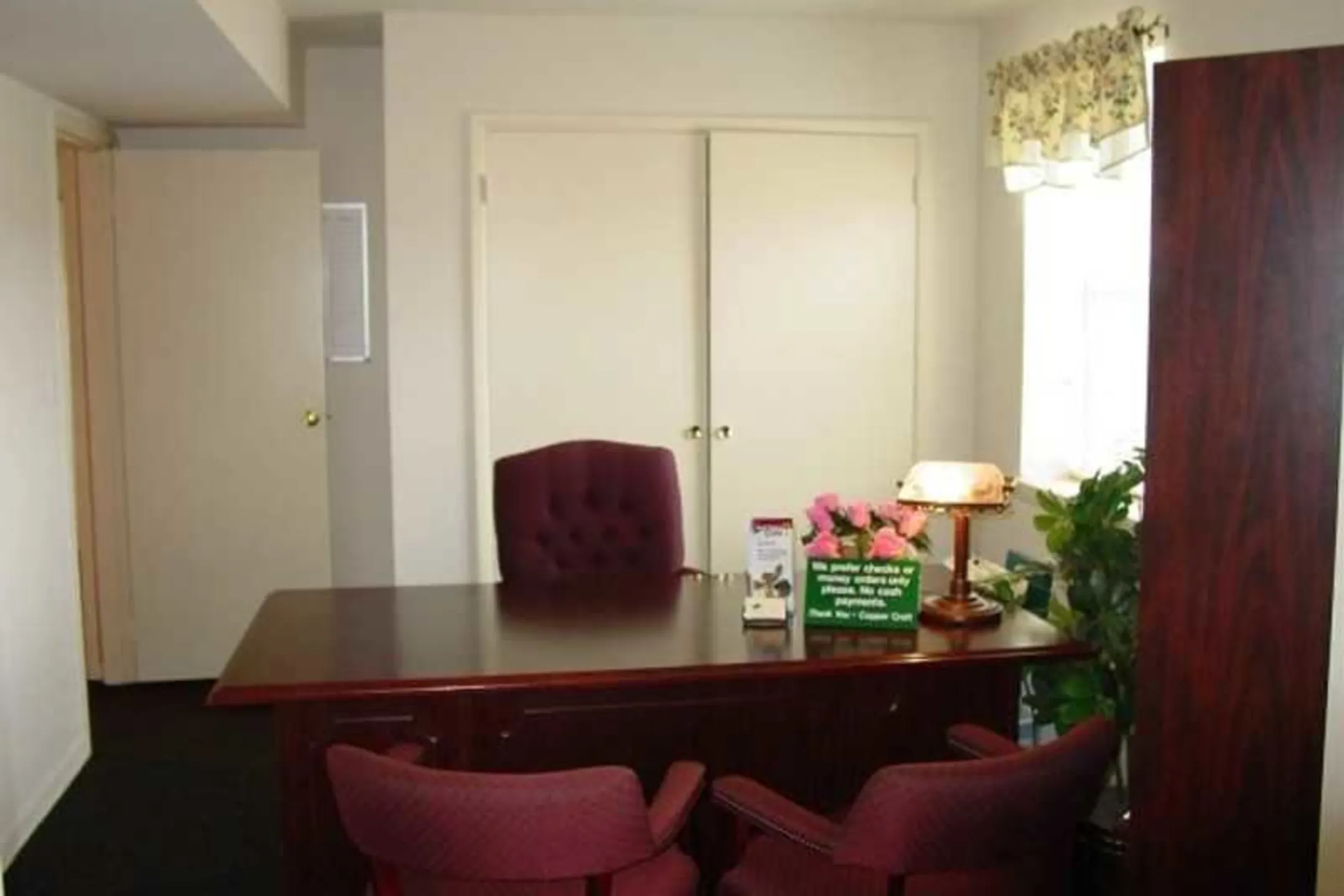 Leasing Office - Copper Croft Apartments - Roanoke, VA