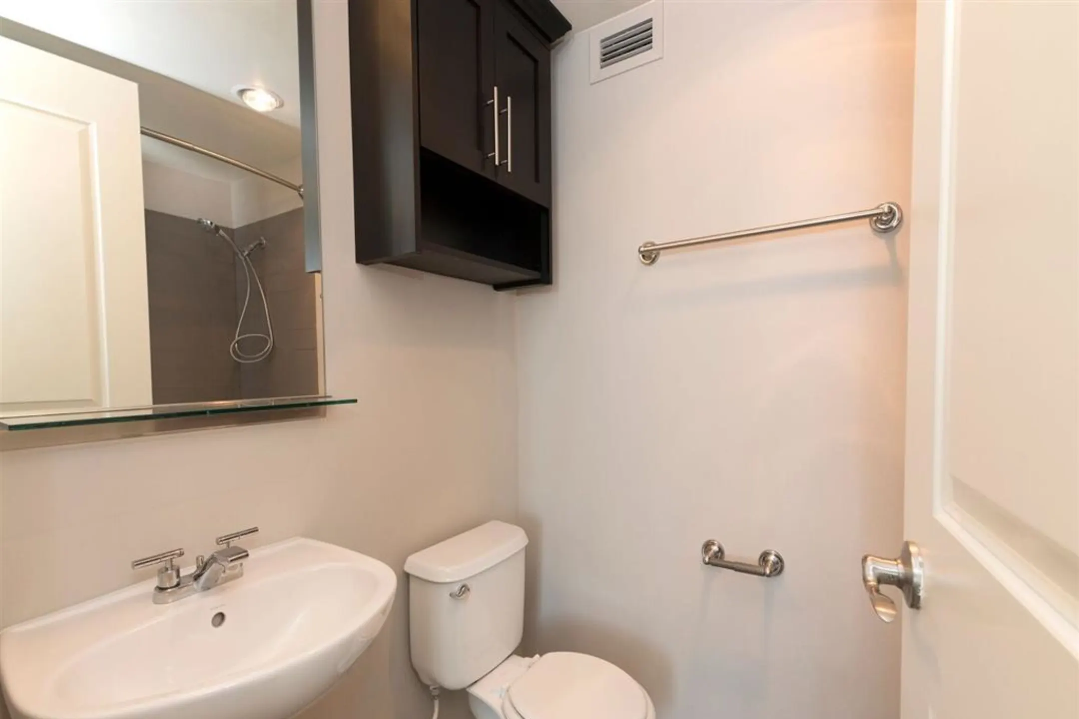 Bathroom - Harrison Tower Apartments - Portland, OR