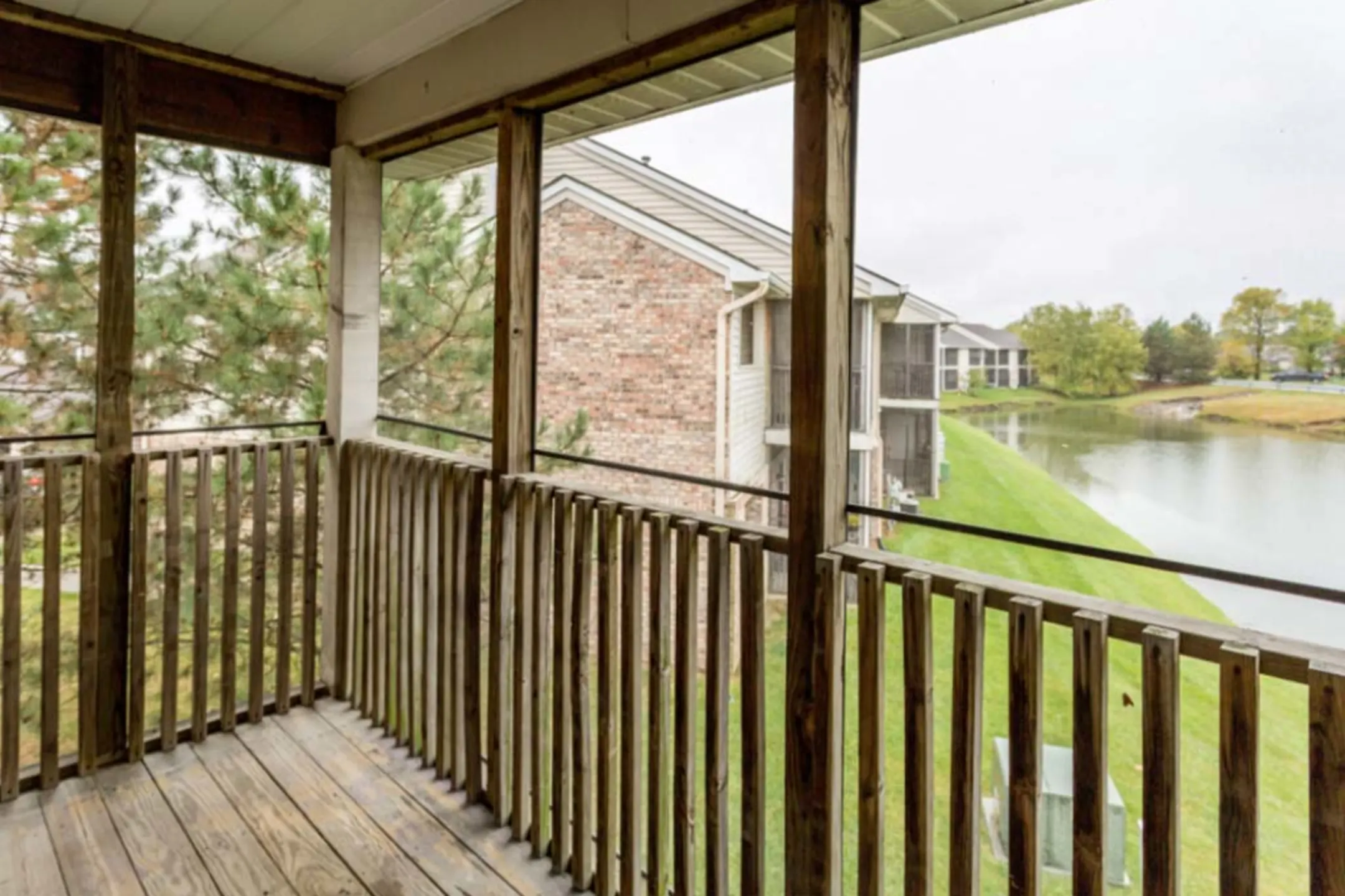 Bexley Village Apartments Greenwood, IN 46143