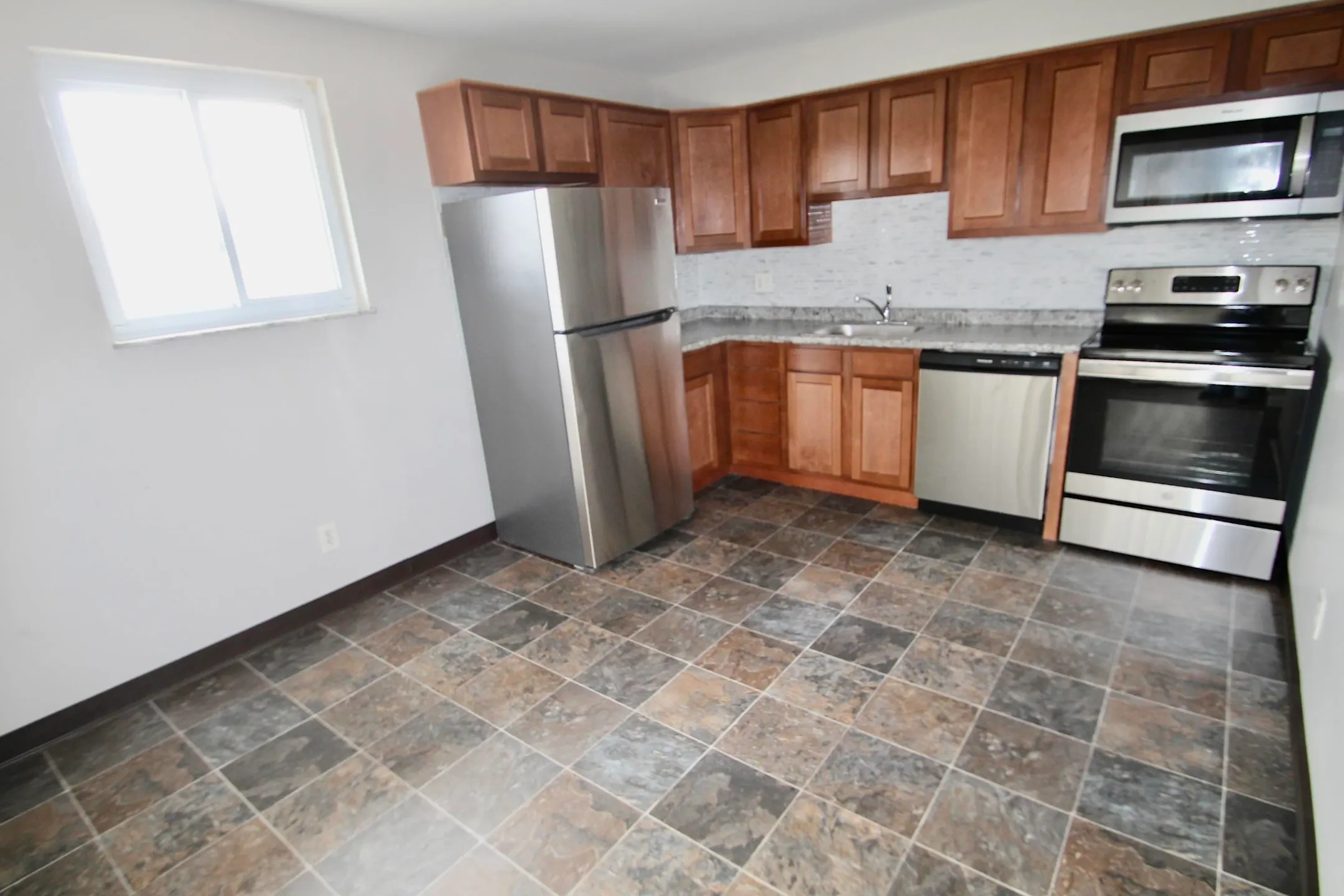 Allison Plan Apartments 461 Liekar Lane Houston, PA Apartments for