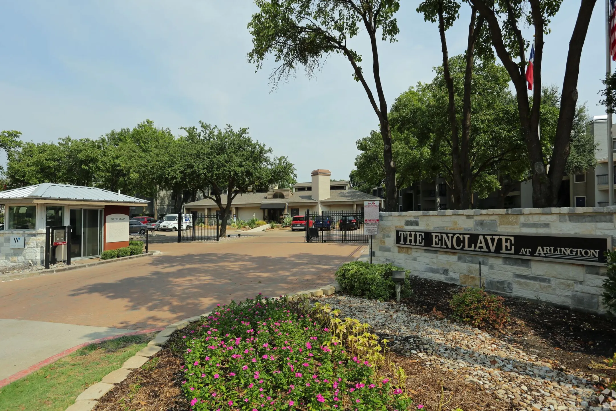 Community Signage - The Enclave At Arlington - Arlington, TX