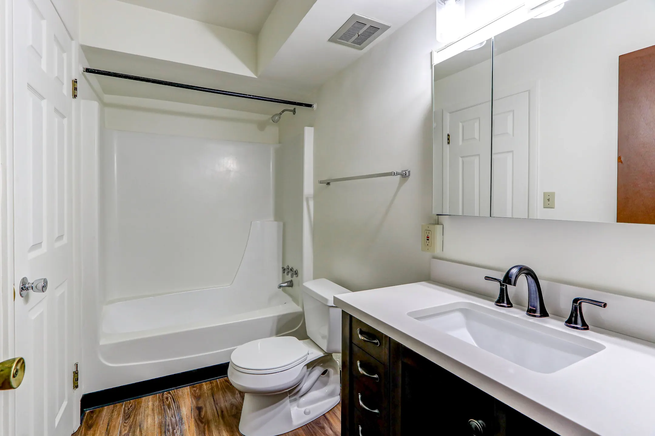 Highland Square 733 W Market St Akron, OH Apartments for Rent Rent.