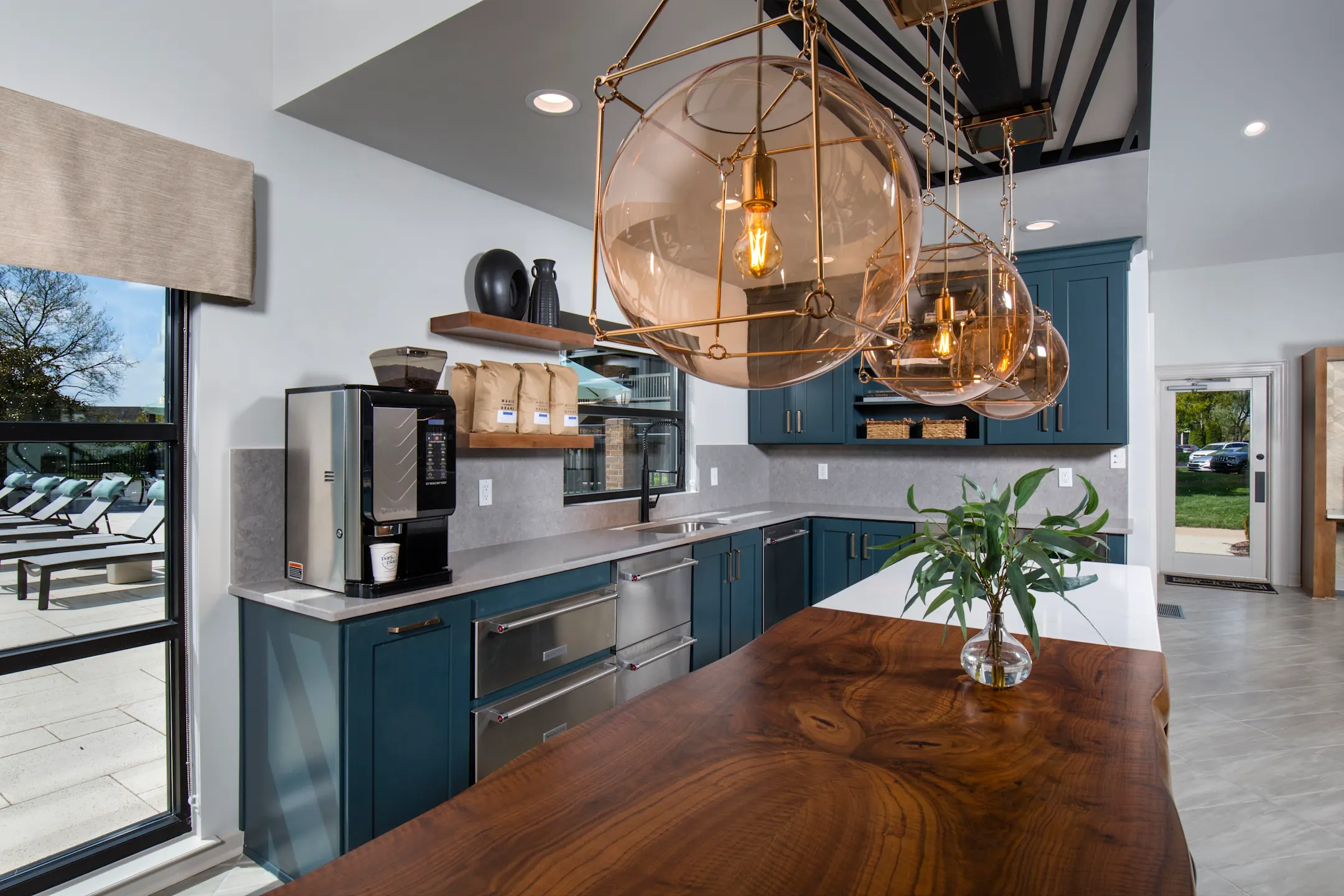 Kitchen - Park Place Apartments - Lexington, KY