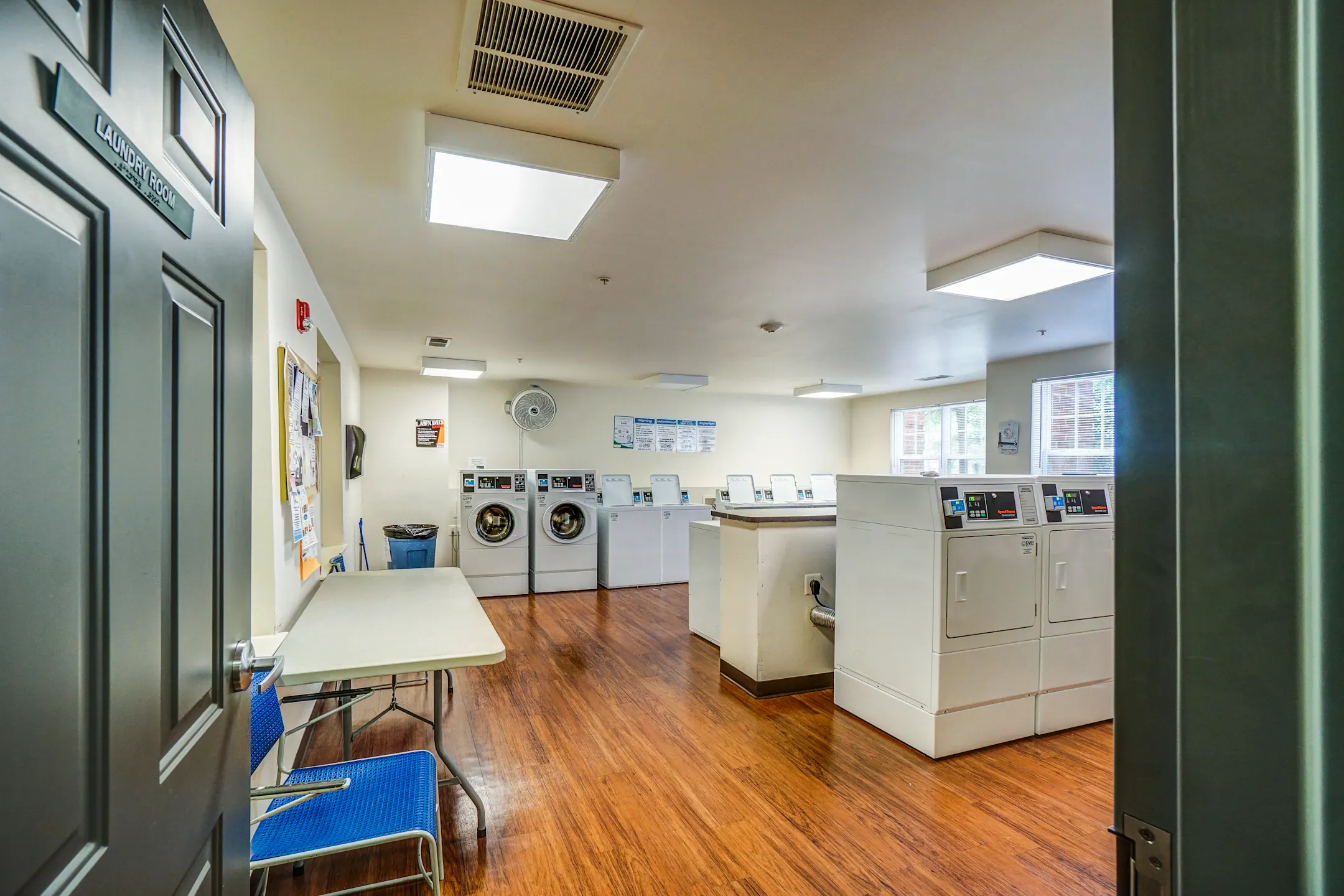 Windsor Crossing Senior 5000 Lydianna Ln Suitland, MD Apartments