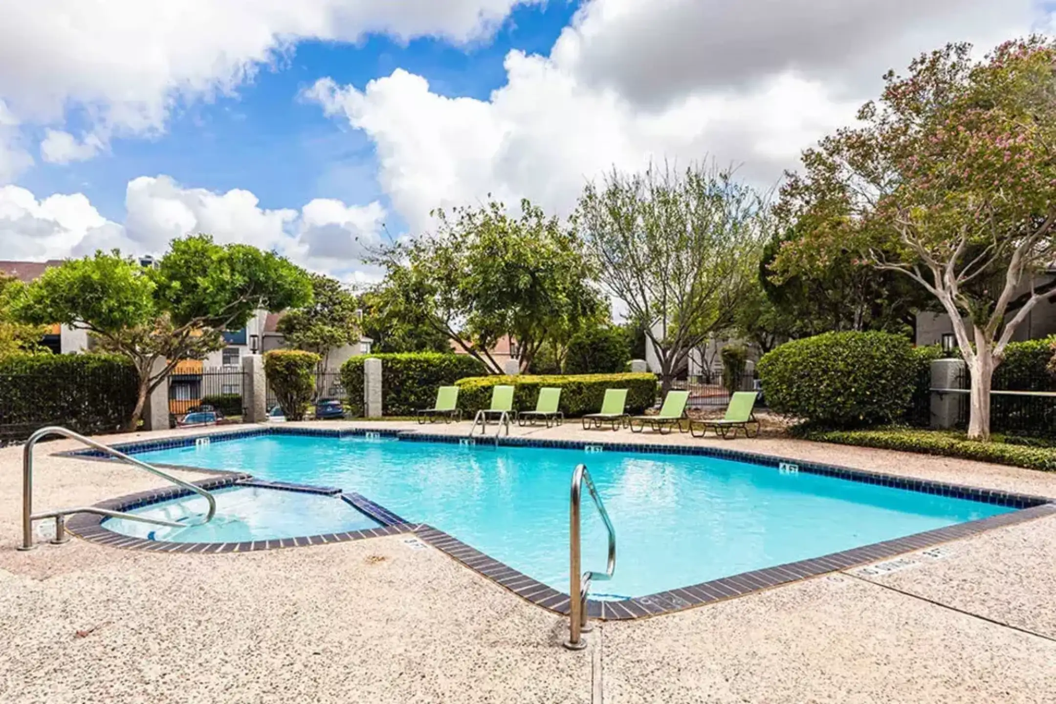 Peppermill Apartments Apartments Universal City, TX 78148