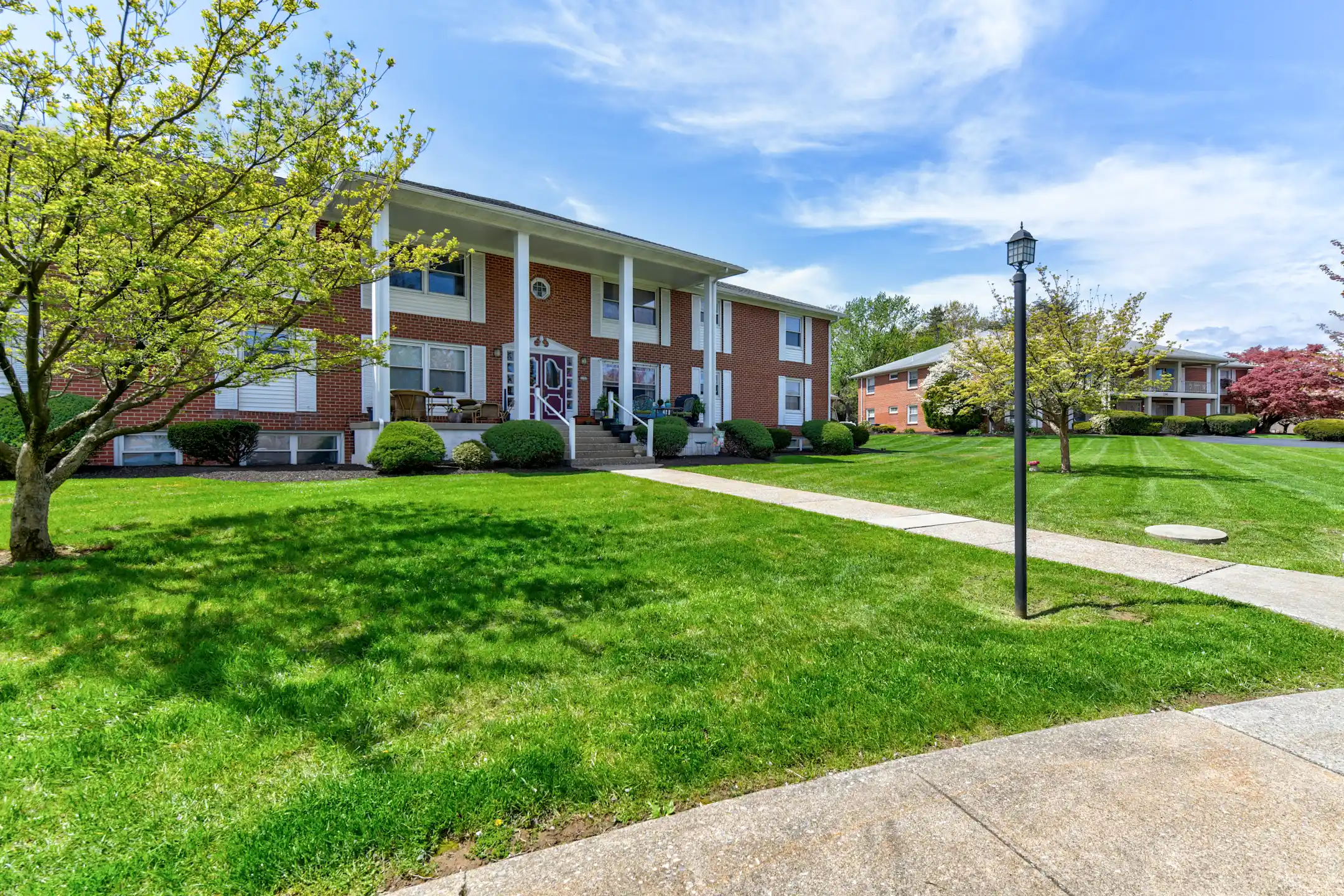 Highland Park Apartments 1149 Columbus Ave Lemoyne, PA Apartments