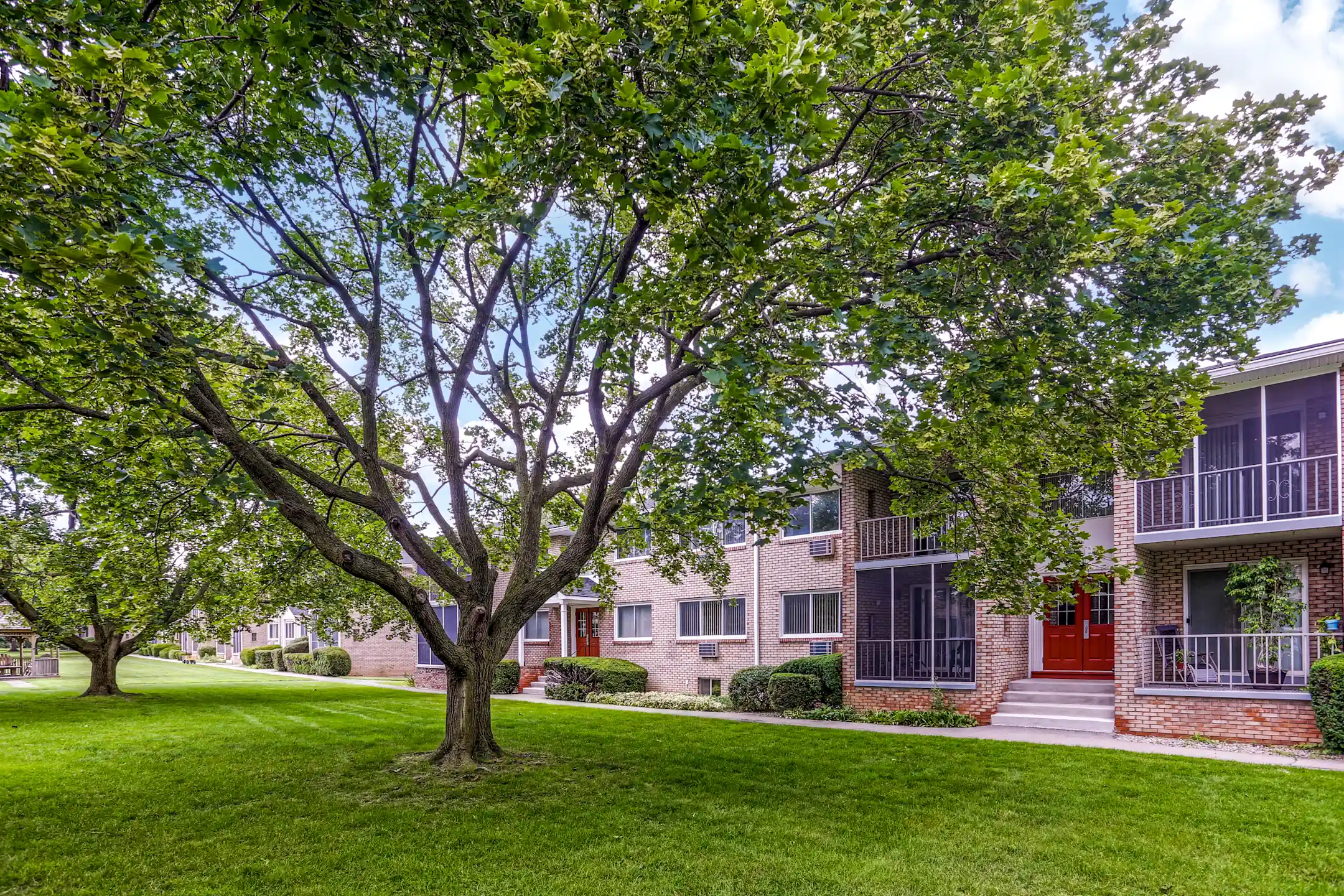 Clover Park Apartments Apartments Rochester, NY 14618