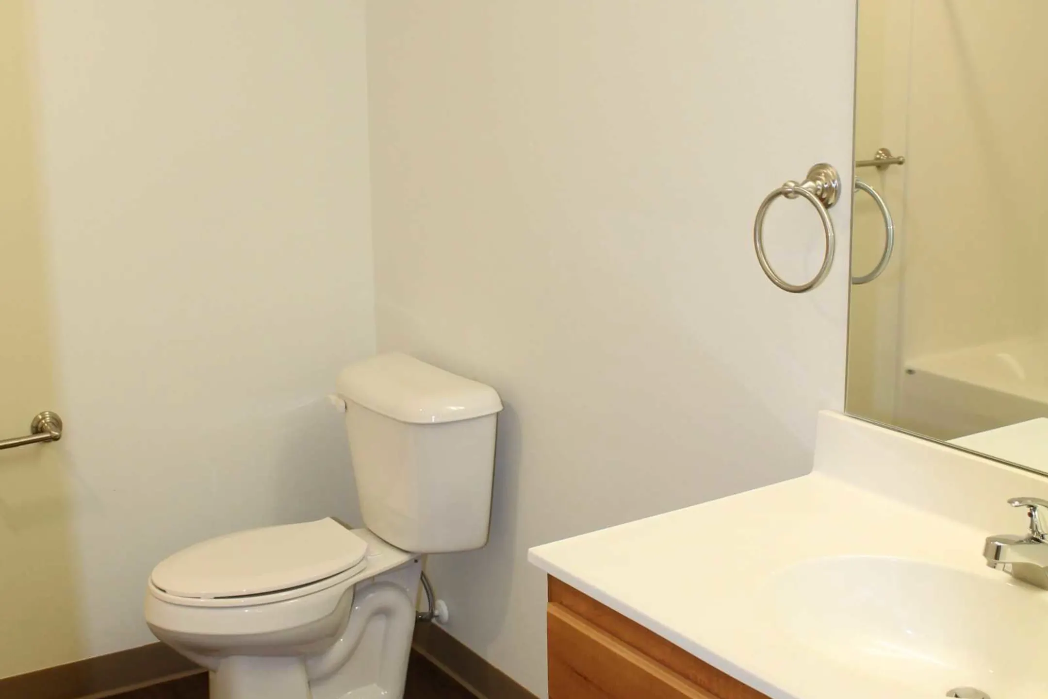 Bathroom - Hilltop Apartments Senior Living - Des Moines, IA