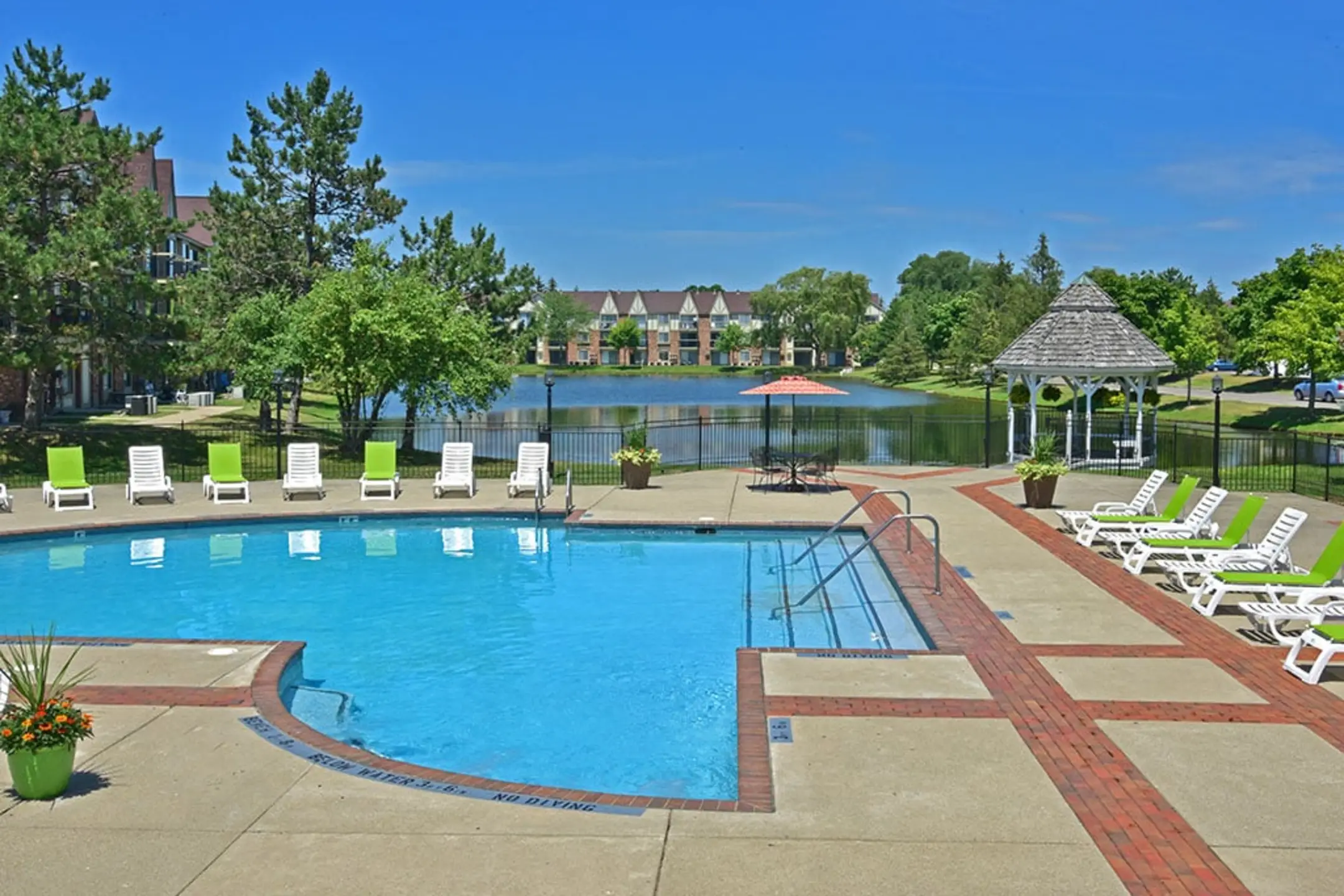 Stone Ridge Apartments Wixom, MI 48393