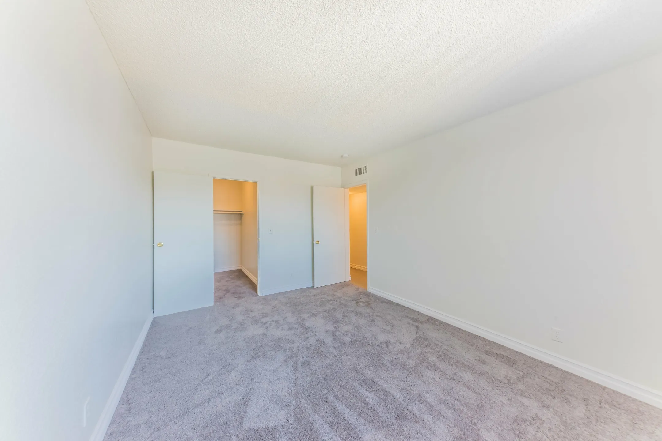 Living Room - Arville Park Apartments - Las Vegas, NV