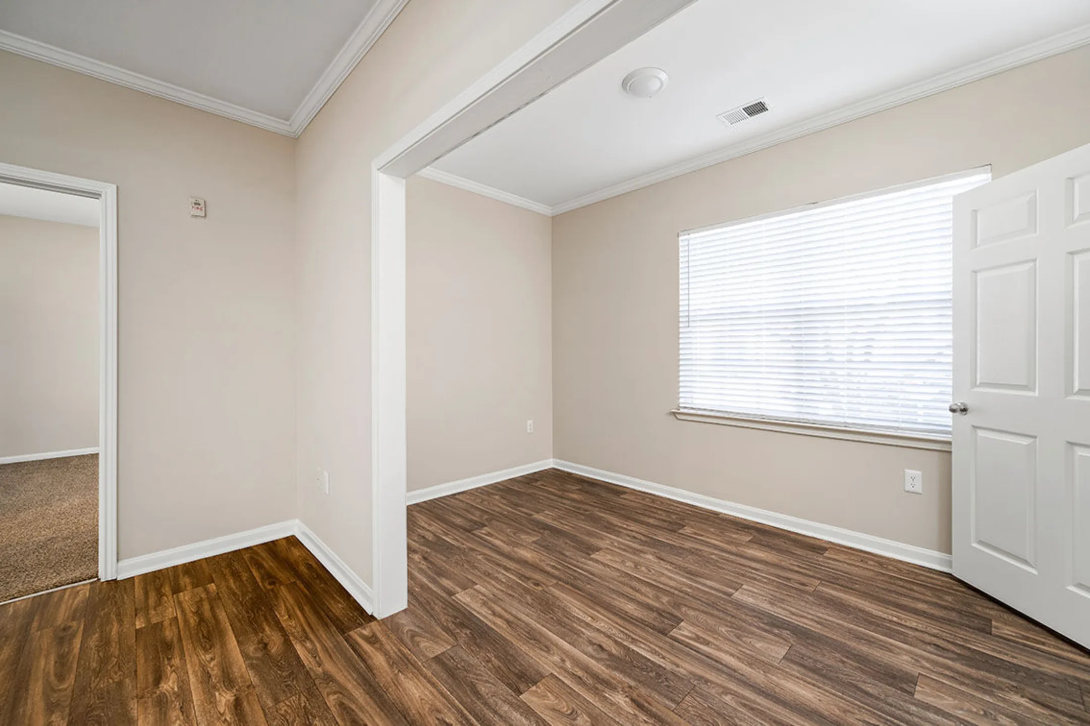 Houston Lake Apartment Community 2350 Houston Lake Rd Kathleen, GA