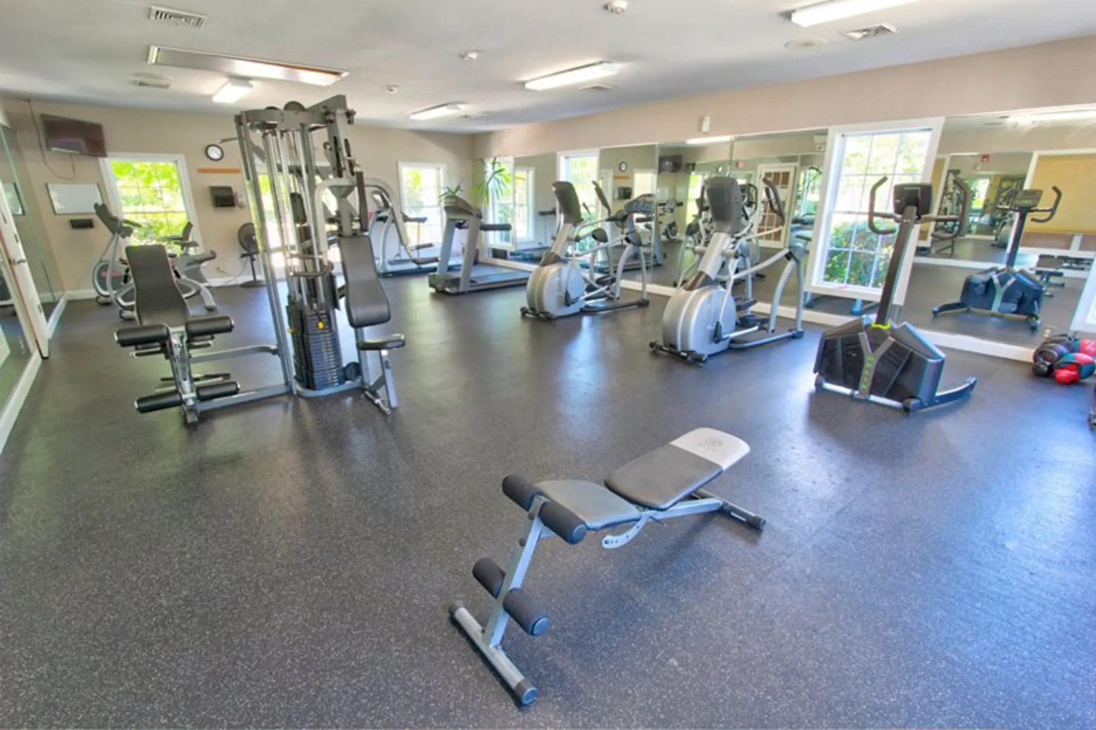 Fitness Weight Room - Aspen Glen - Hamden, CT