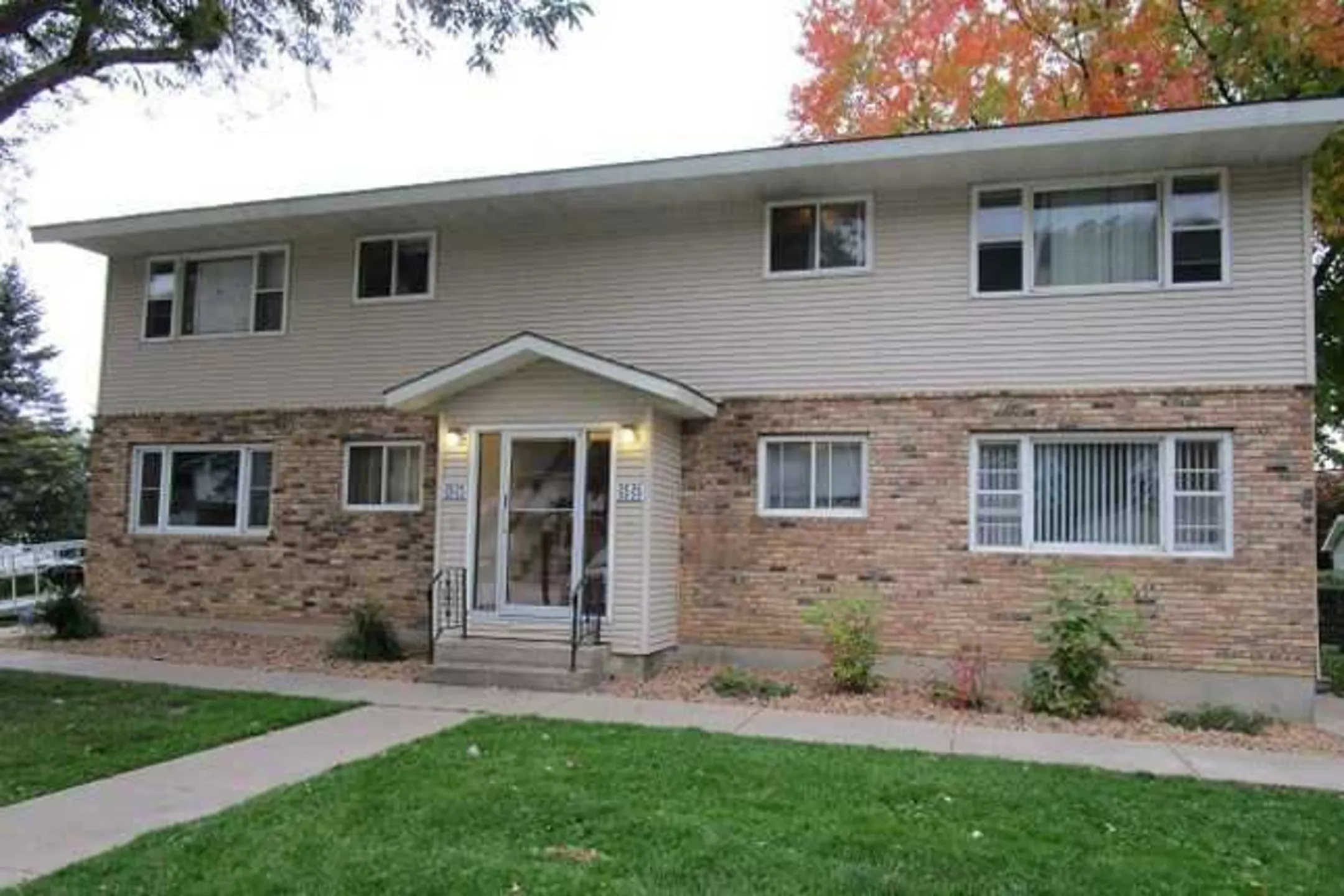 Building - Cliffside Apartments - La Crosse, WI
